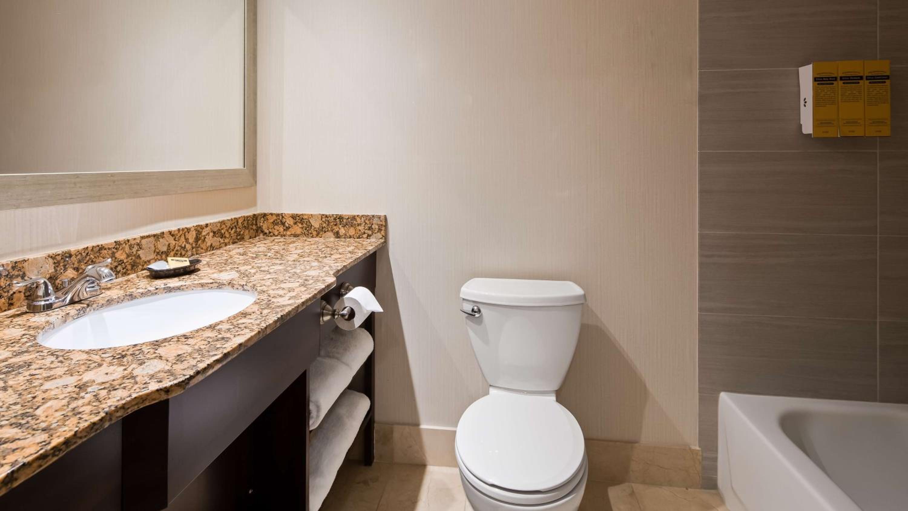 Two Queen Suite - Photo 4