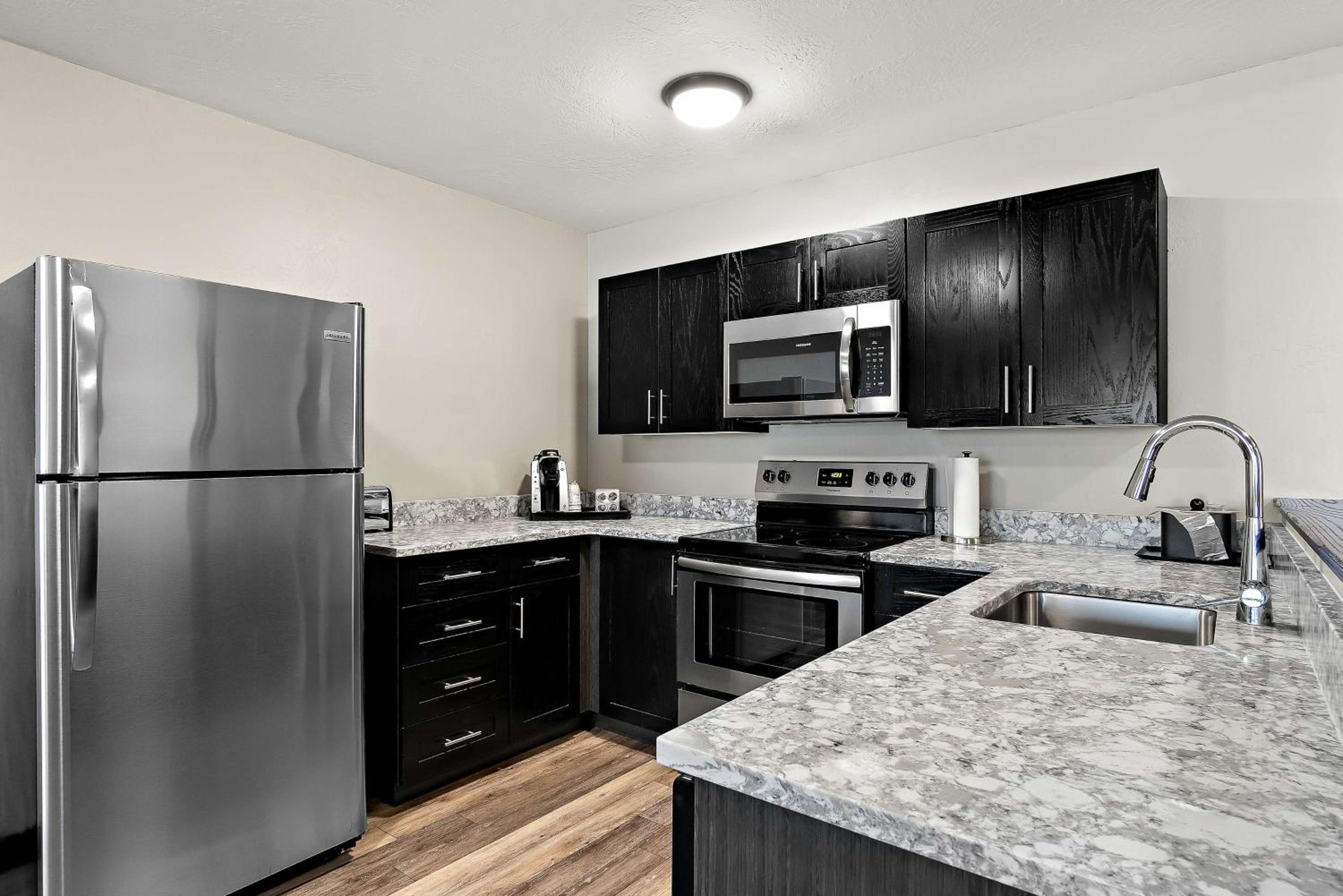 One-Bedroom Apartment - Non-Smoking