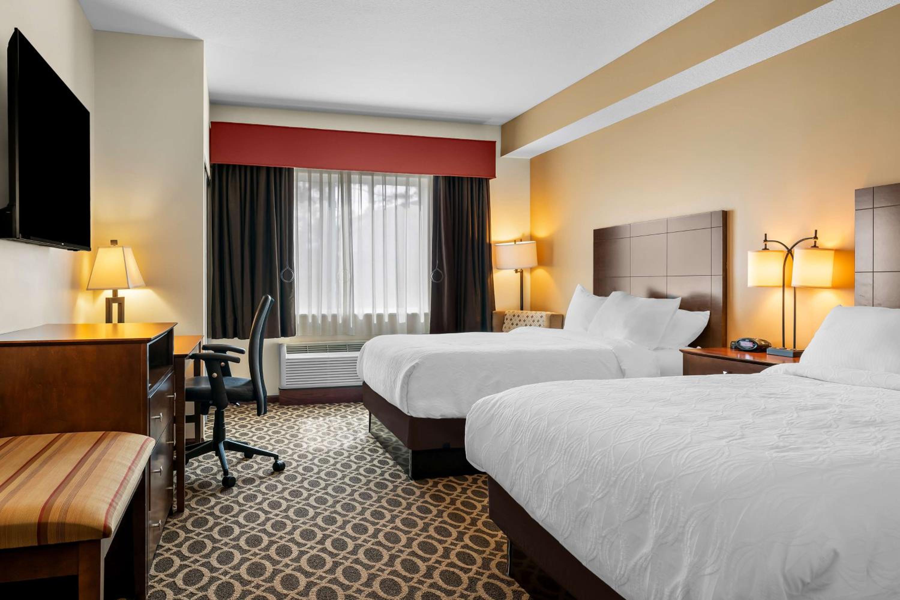 Executive Queen Room with Two Queen Beds - Mobility Access/Non-Smoking