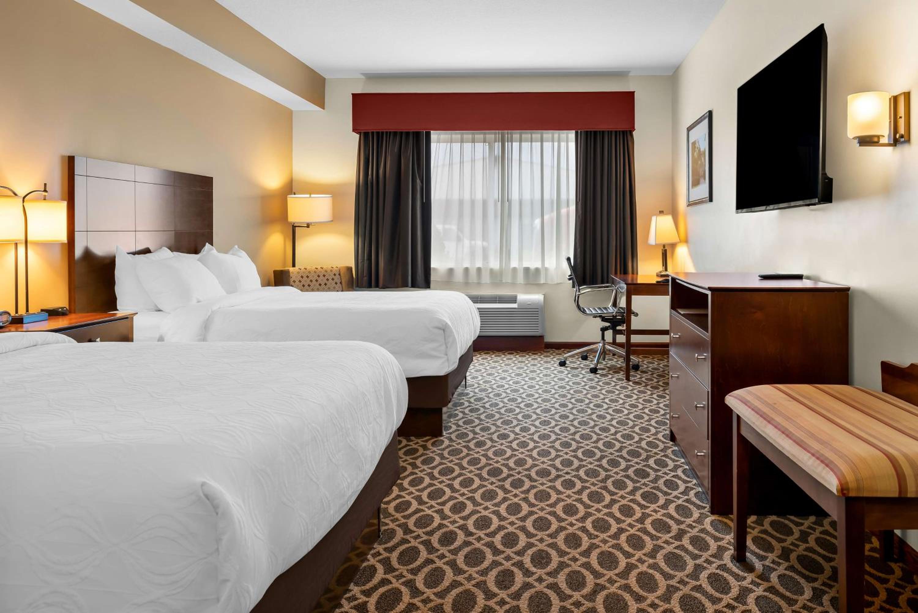 Executive Queen Room with Two Queen Beds - Non-Smoking