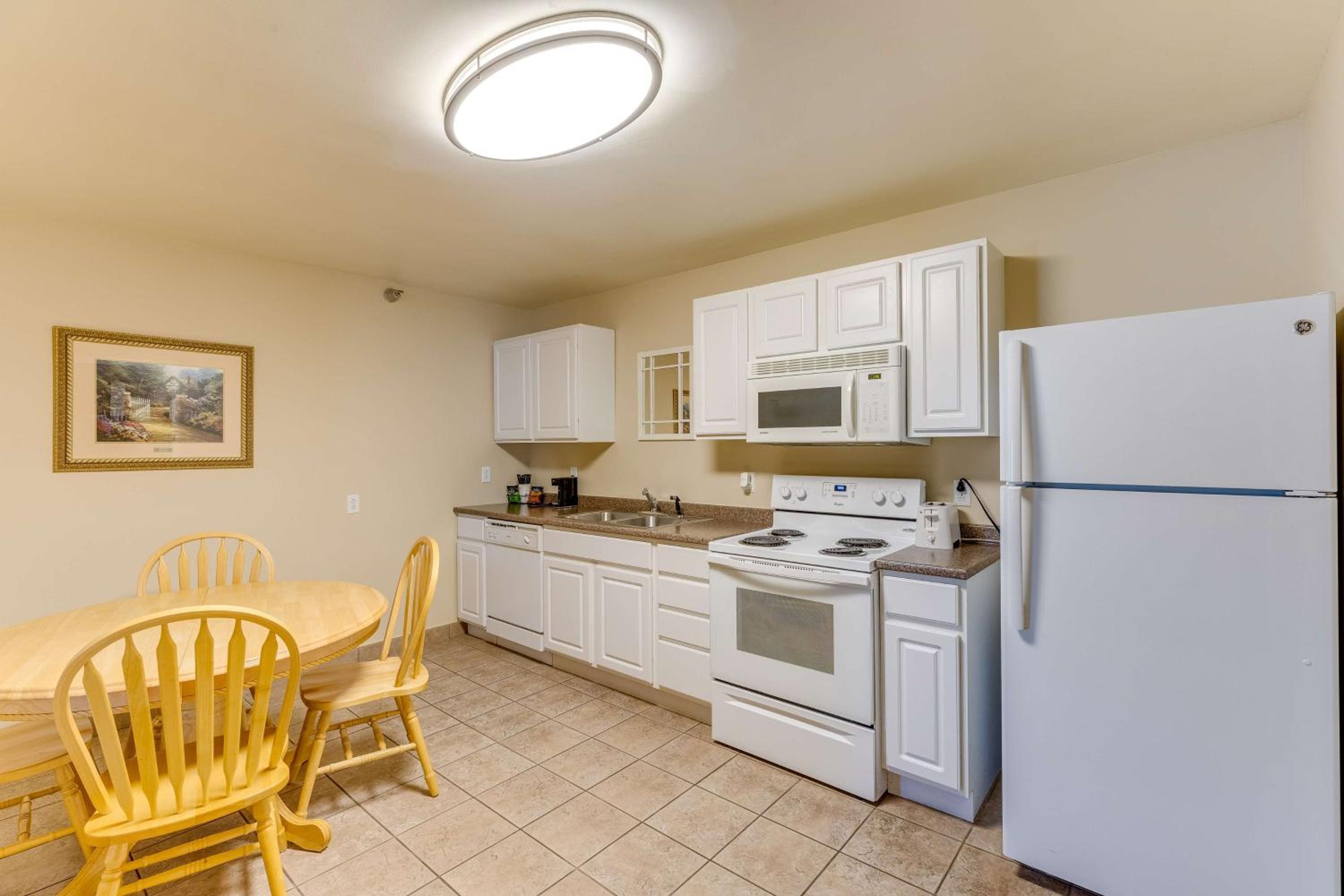 Two-Bedroom Apartment - Photo 8