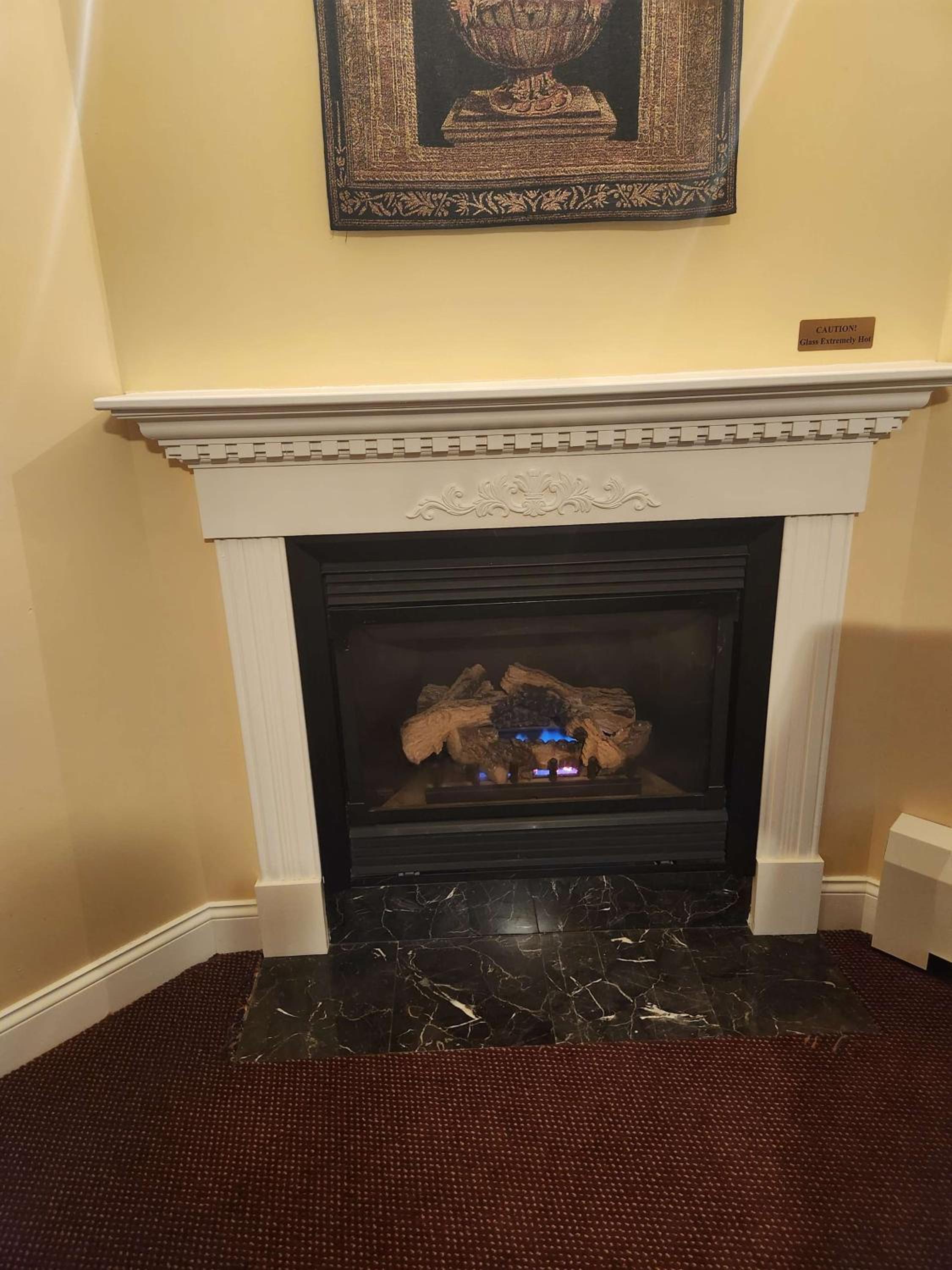 Executive King Suite with Fireplace - Non-Smoking - Photo 5