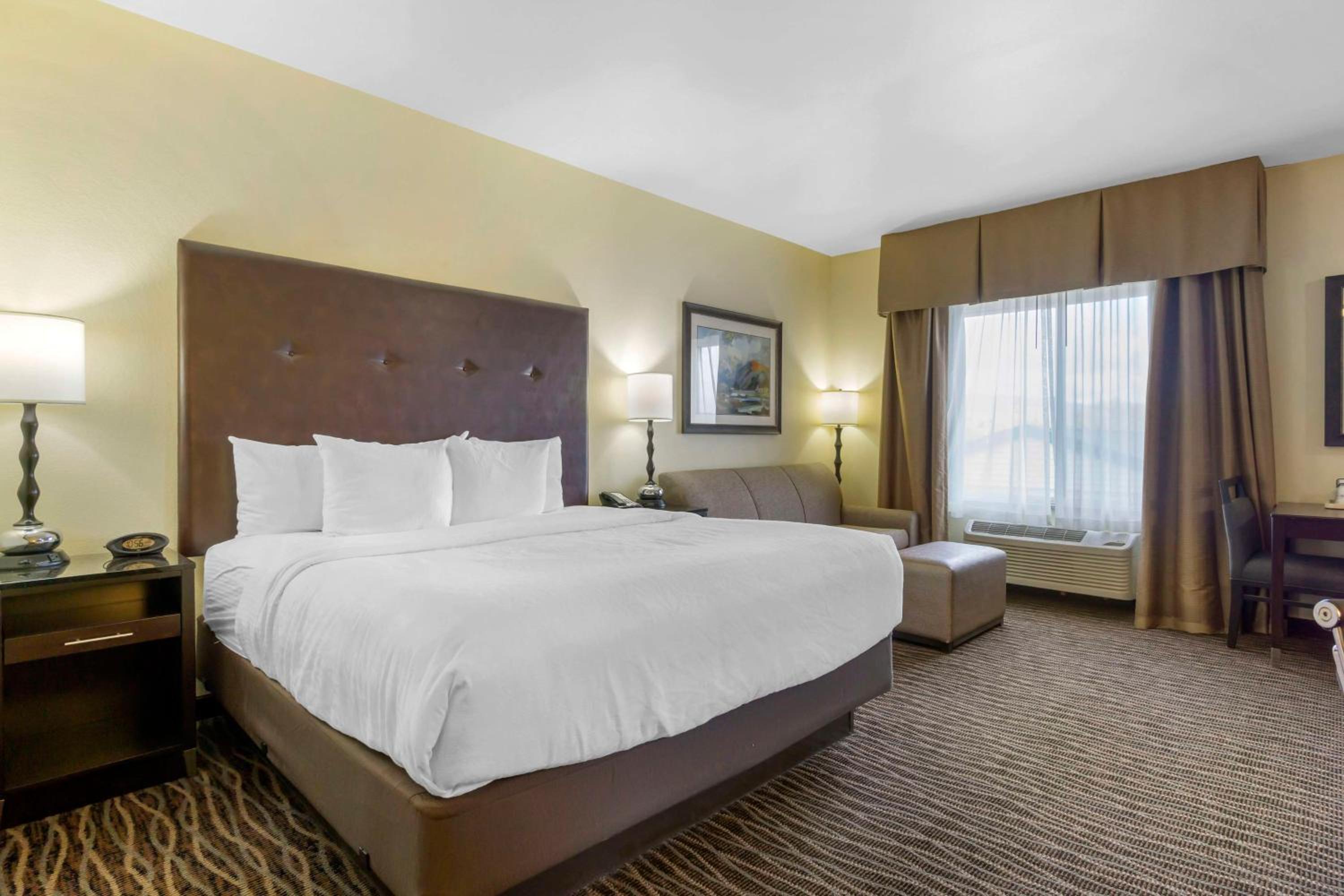King Suite with Kitchenette