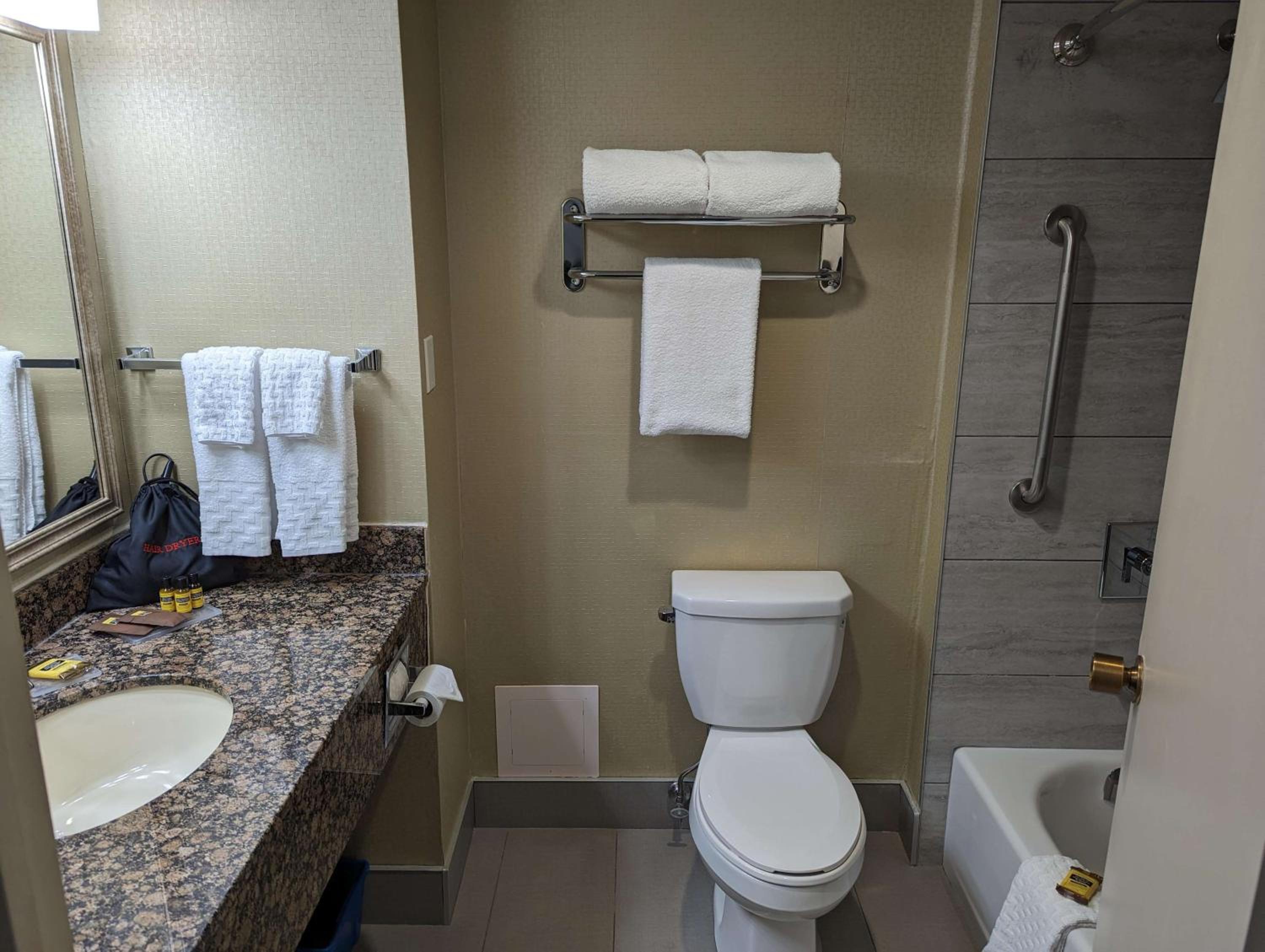 Standard Queen Room