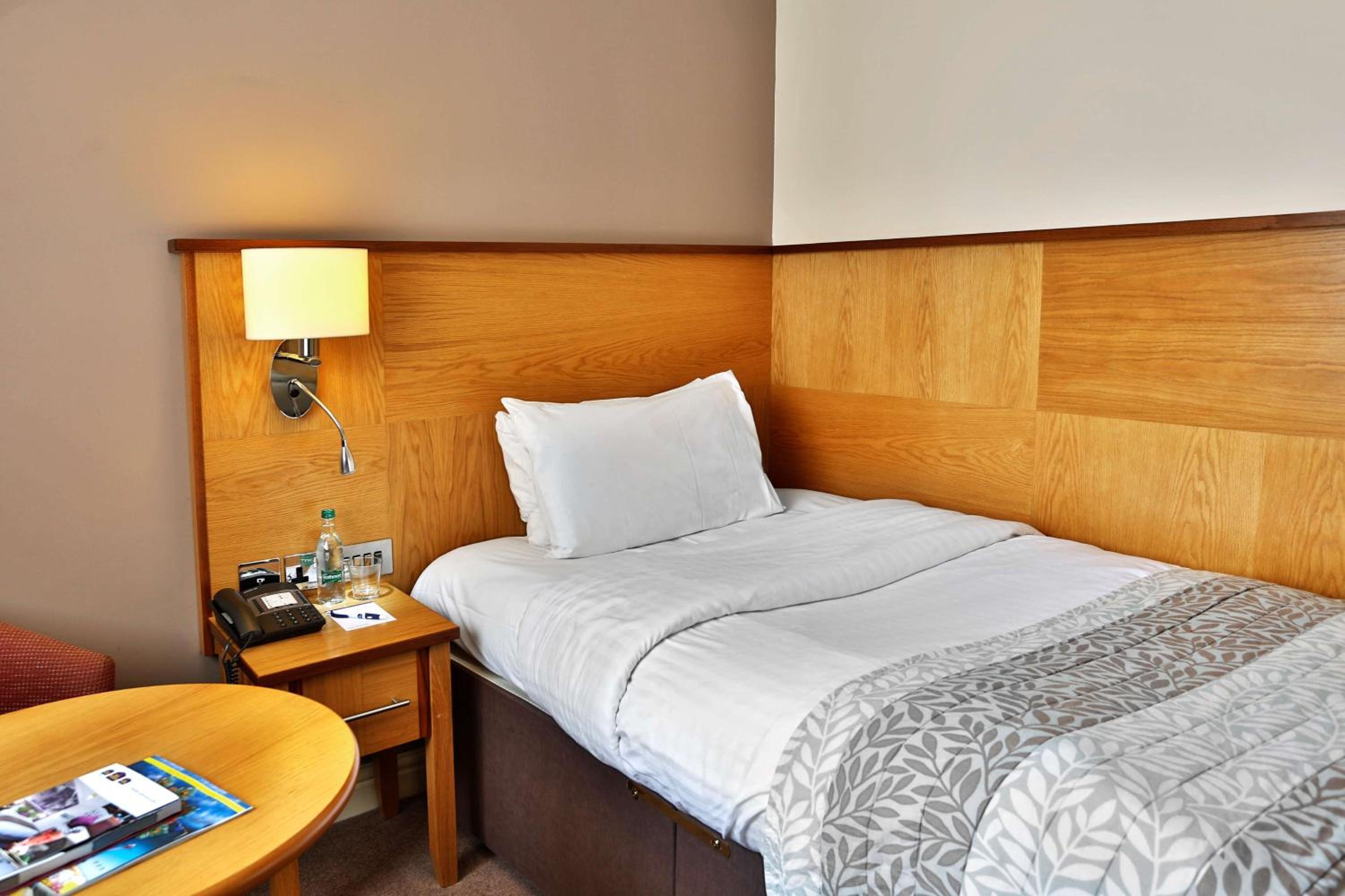 Single Room With Single Bed
