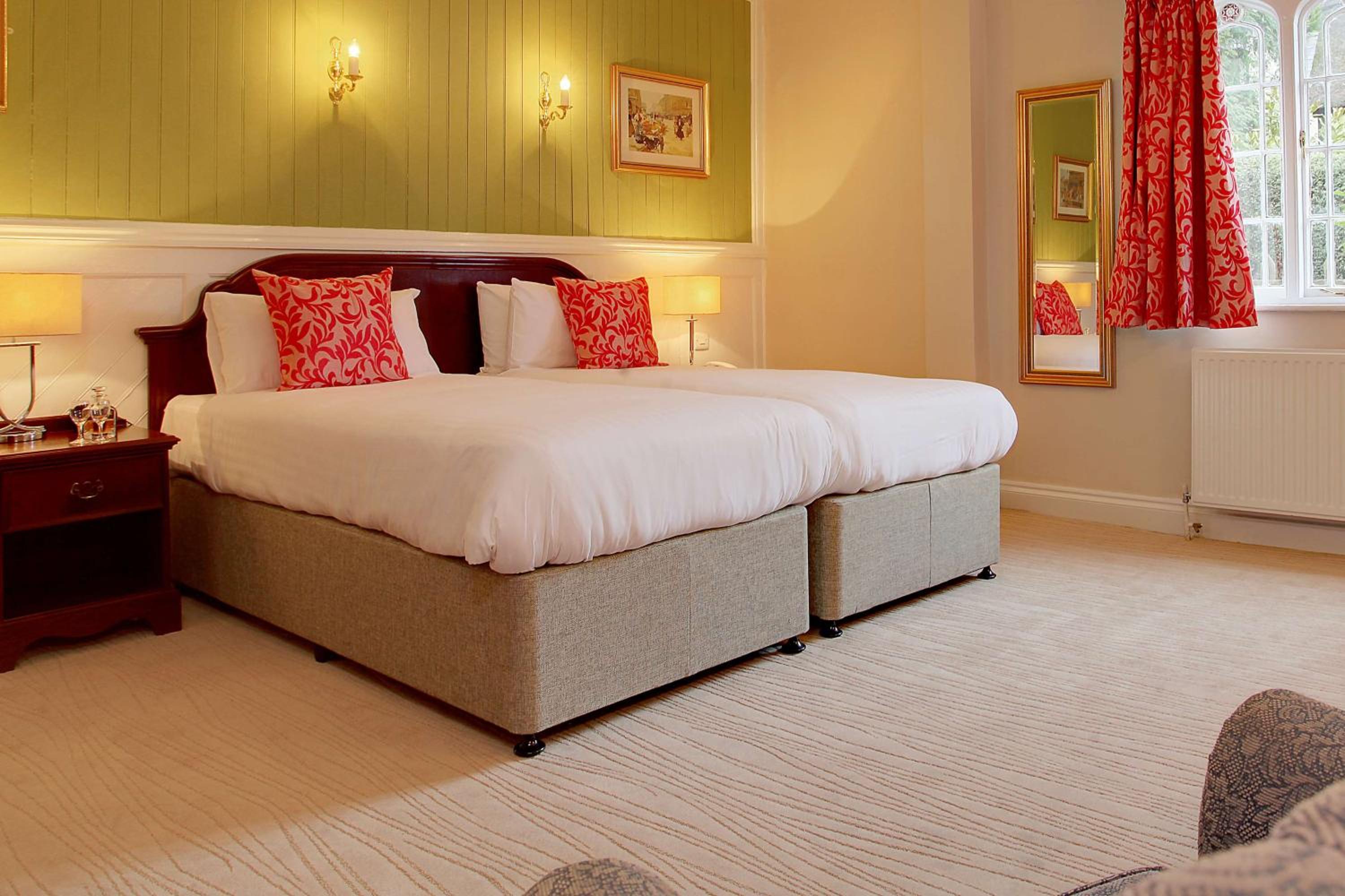 Cottage with Twin Beds - Photo 1