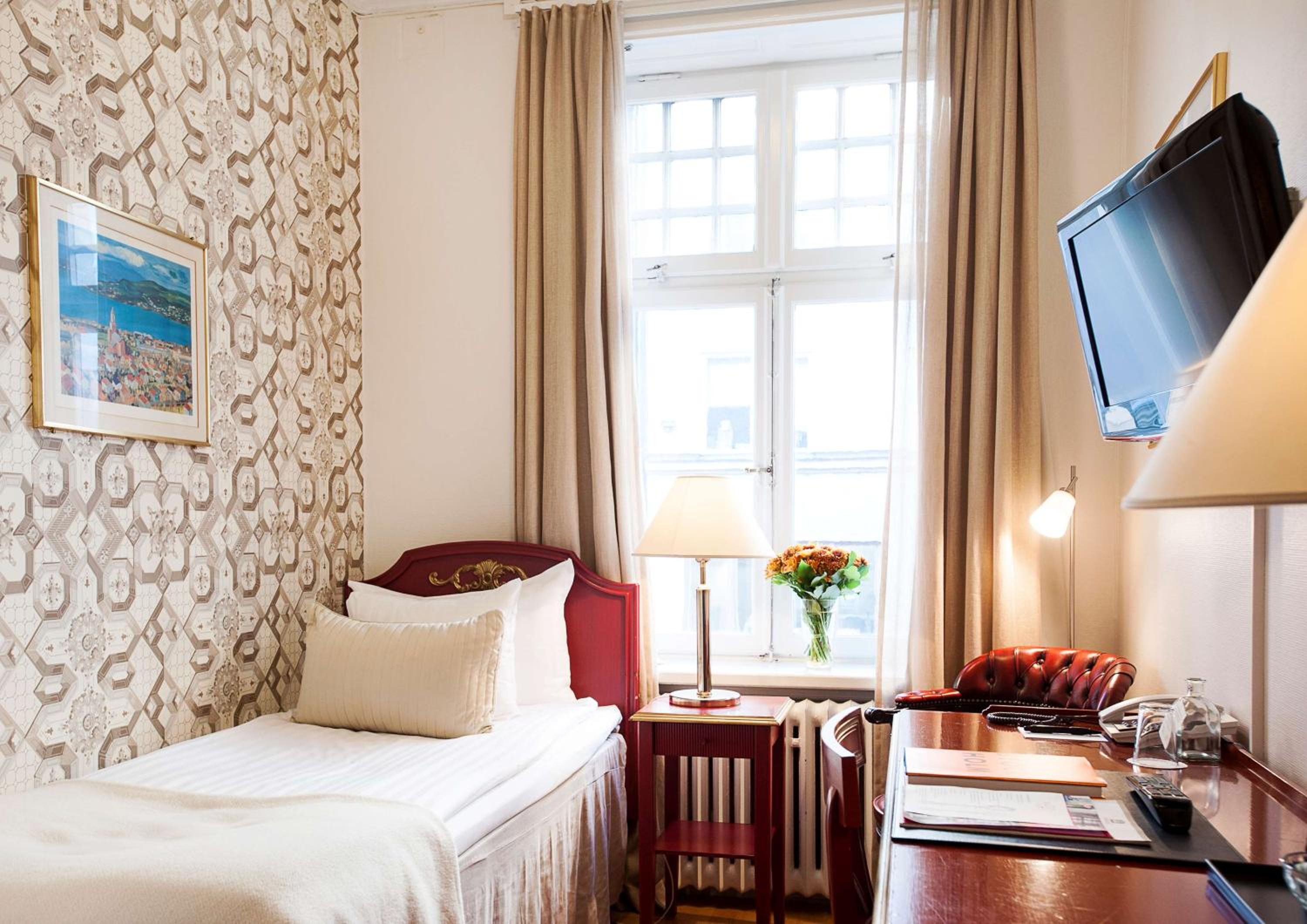 Economy Single Room
