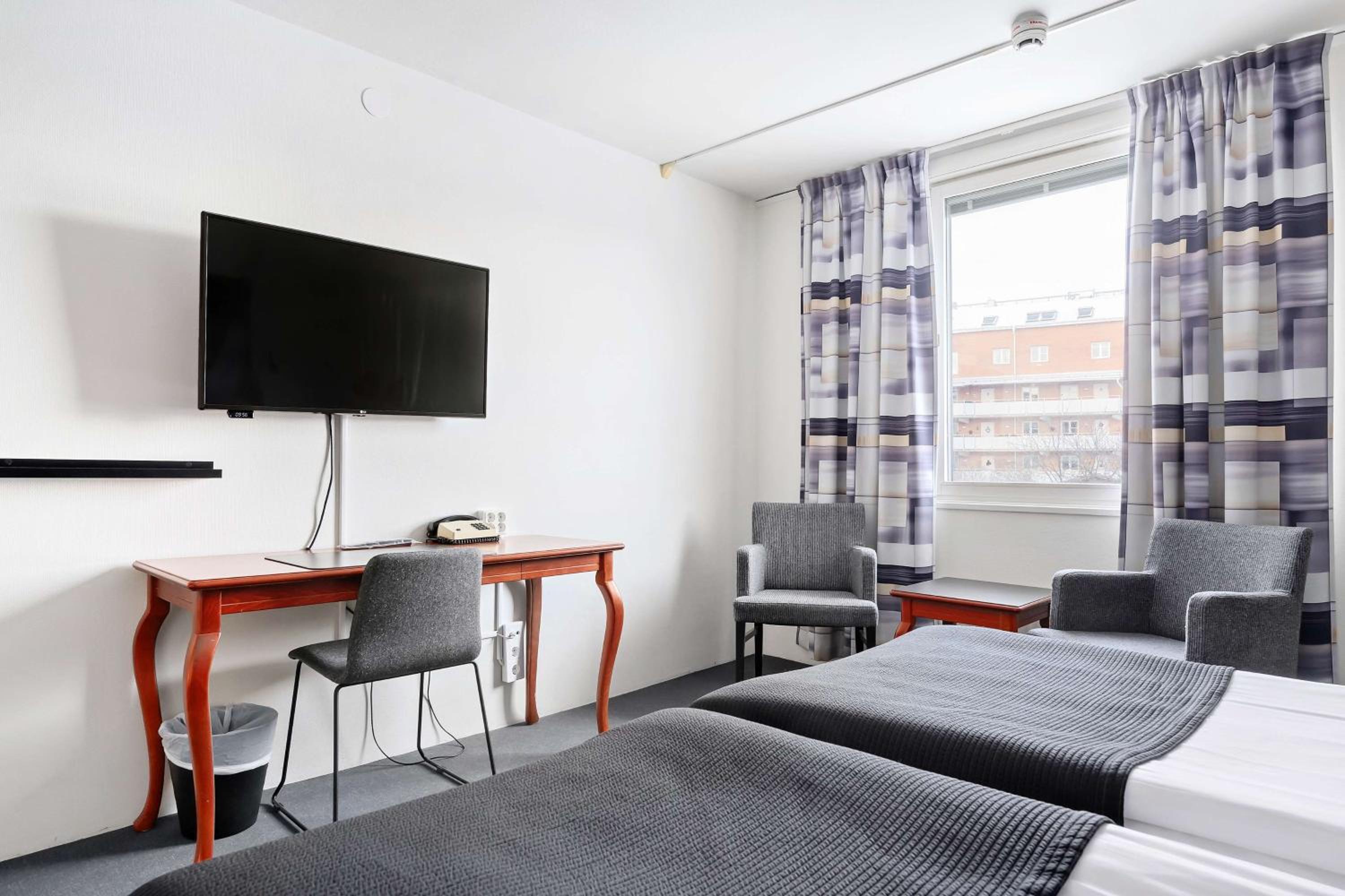 Standard Twin Room photo 3