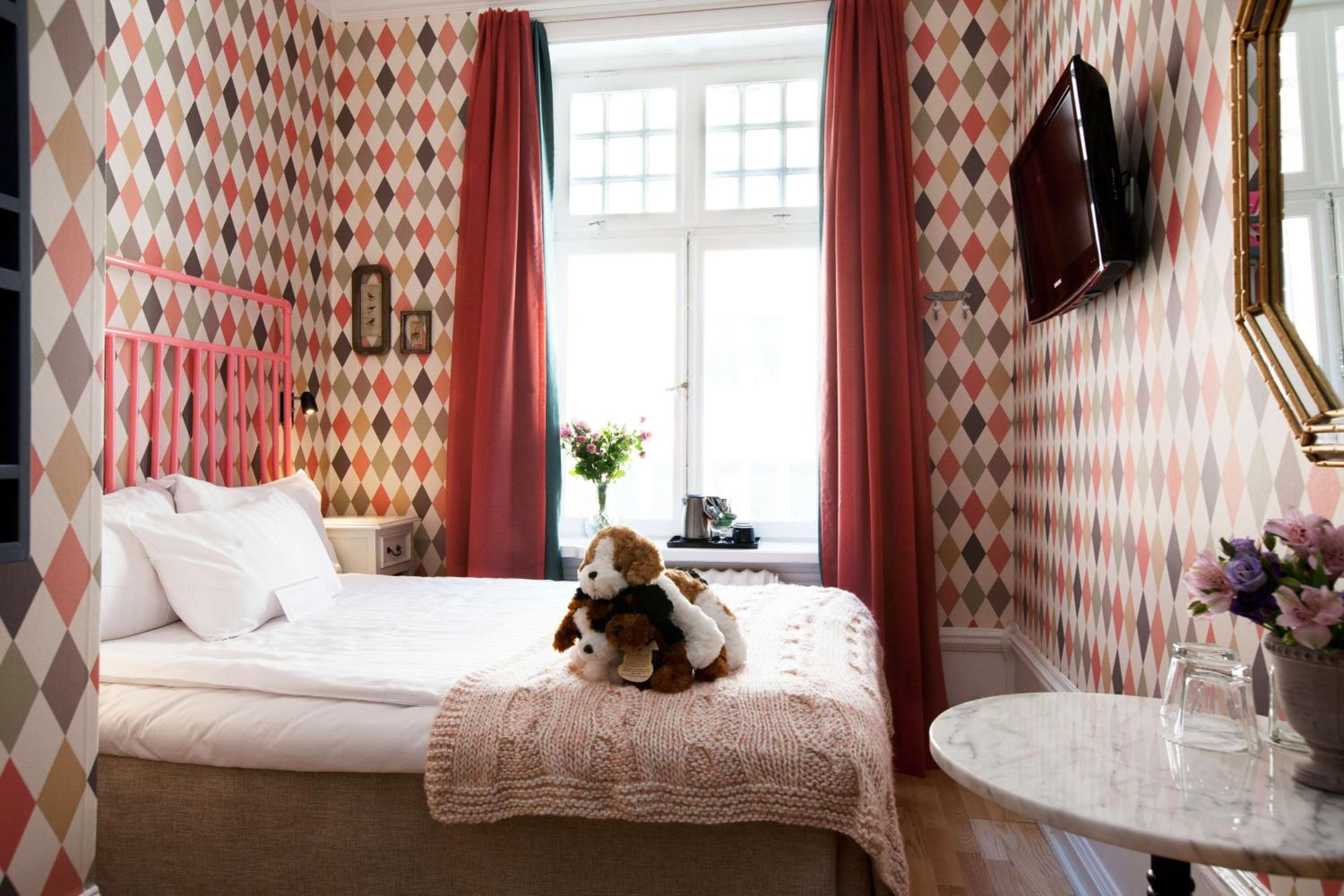 Standard Double Room - Photo 7
