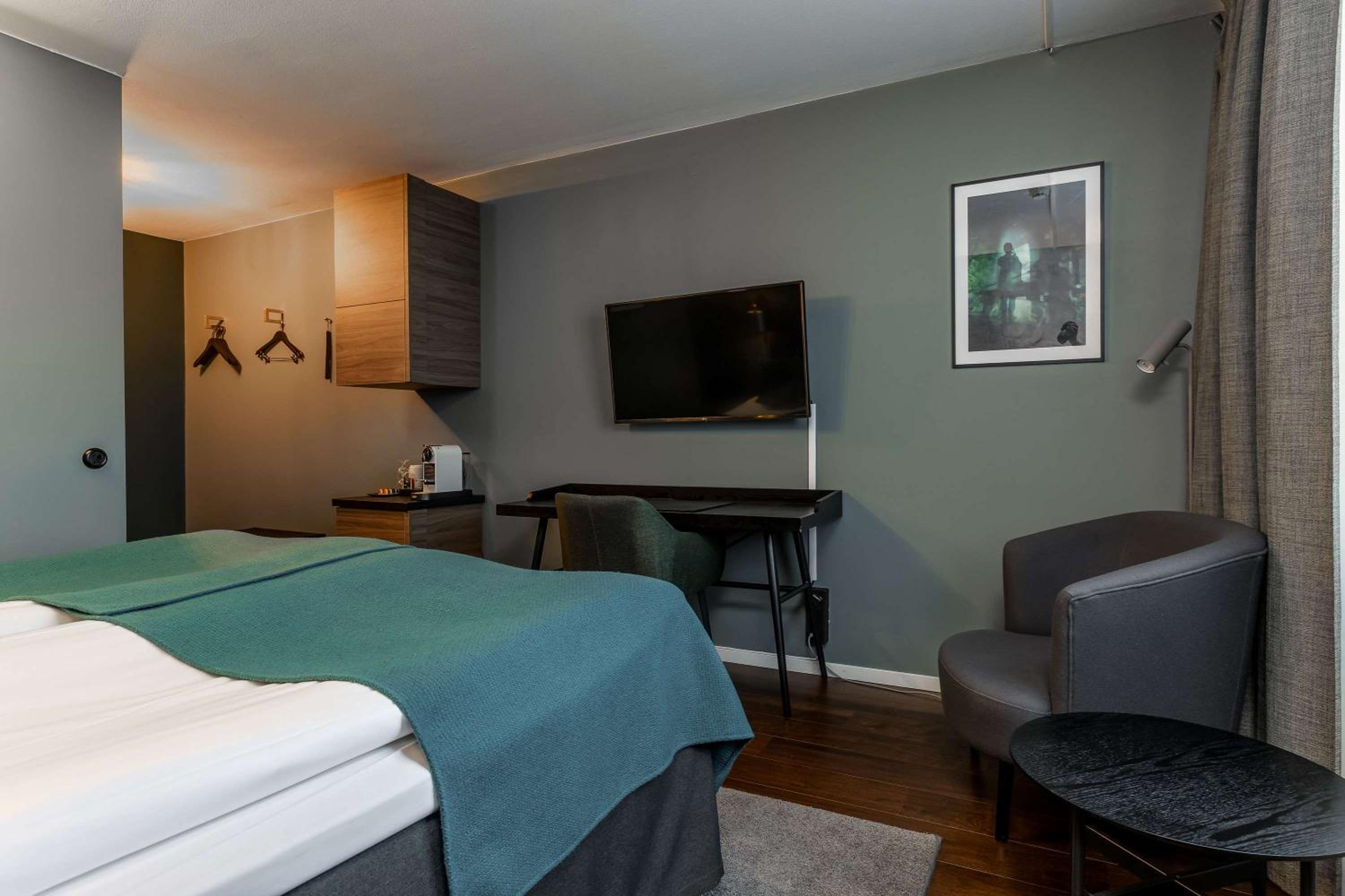 Business Twin Room photo 2