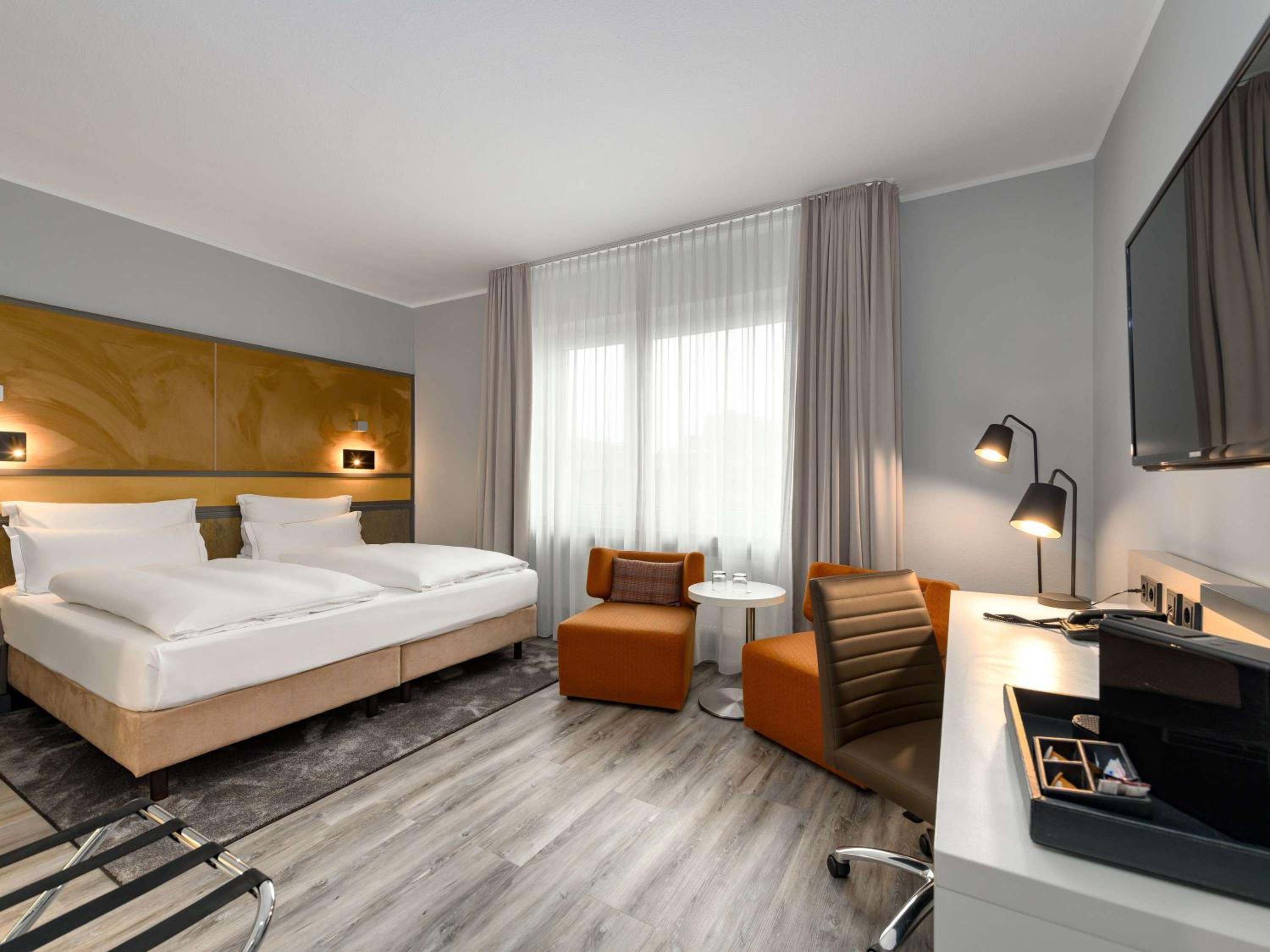 Standard Double Room - Photo 11