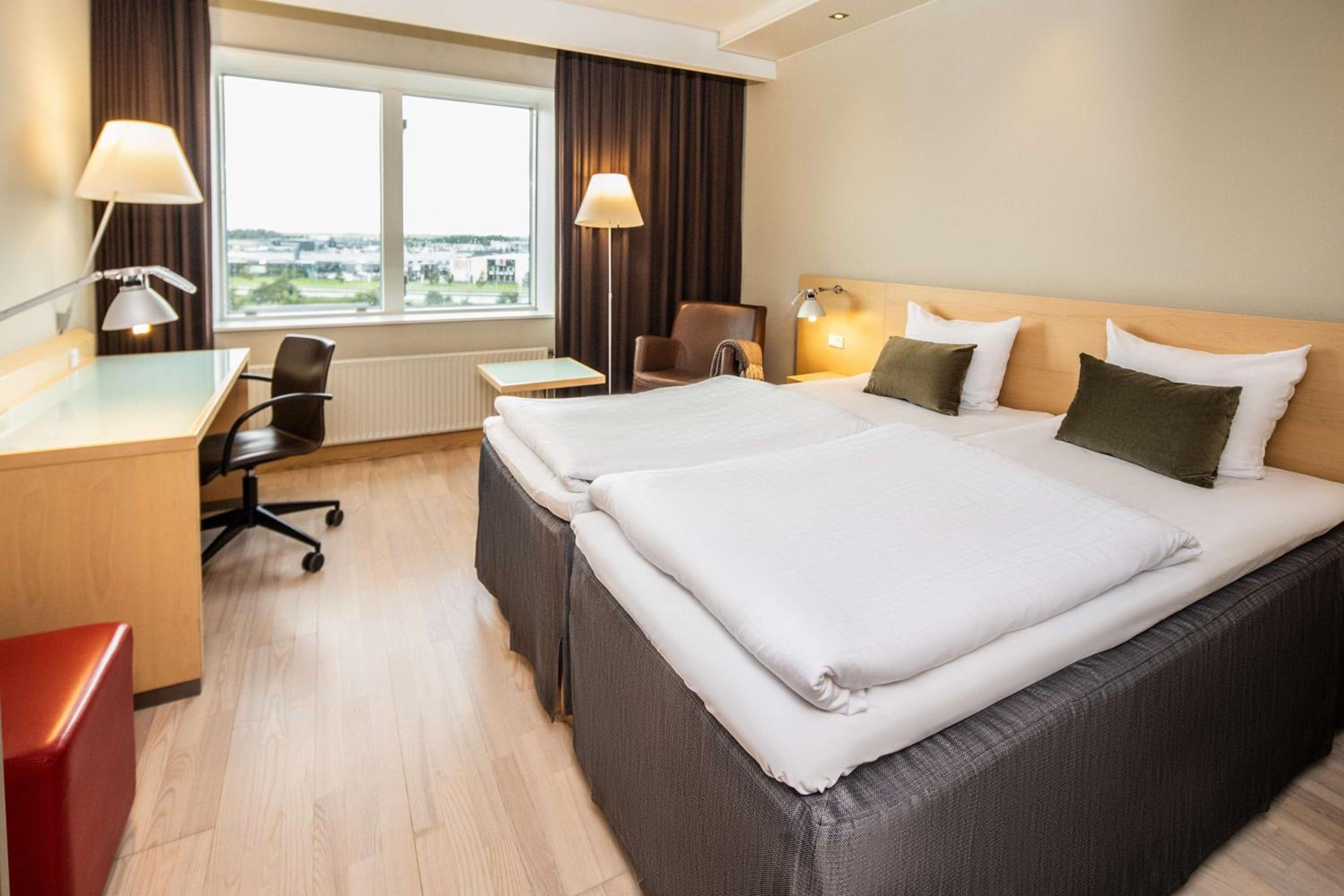 Standard Twin Room - Photo 4