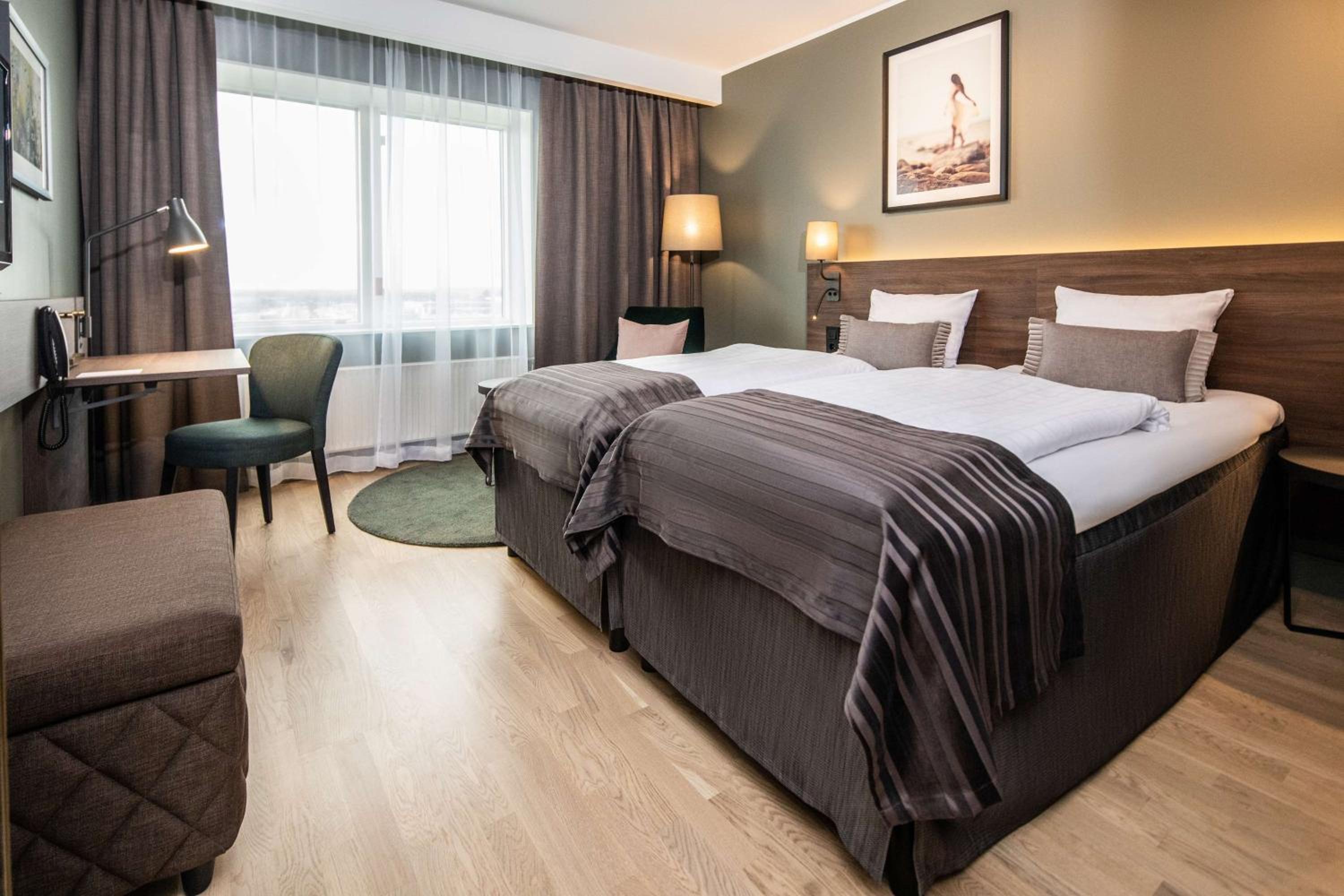 Standard Twin Room - Photo 2