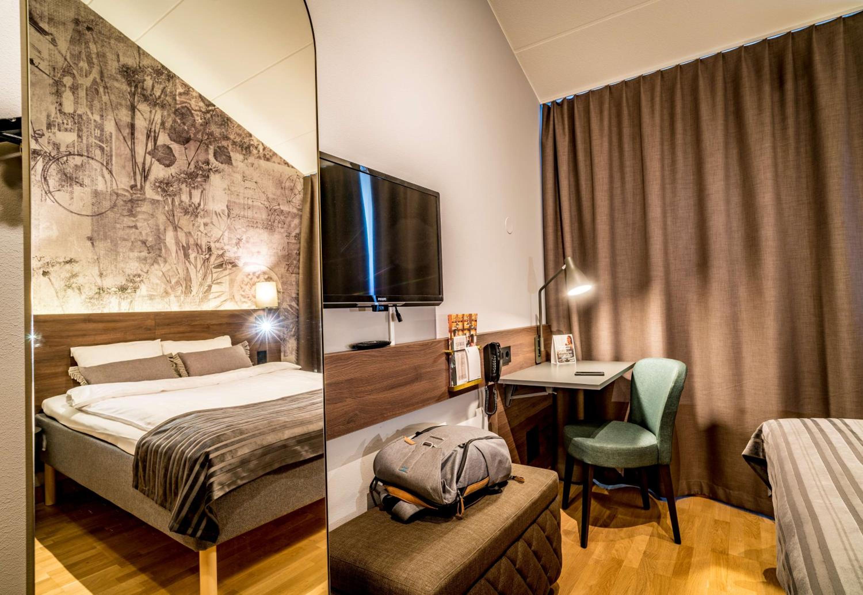 Single Room - Photo 5