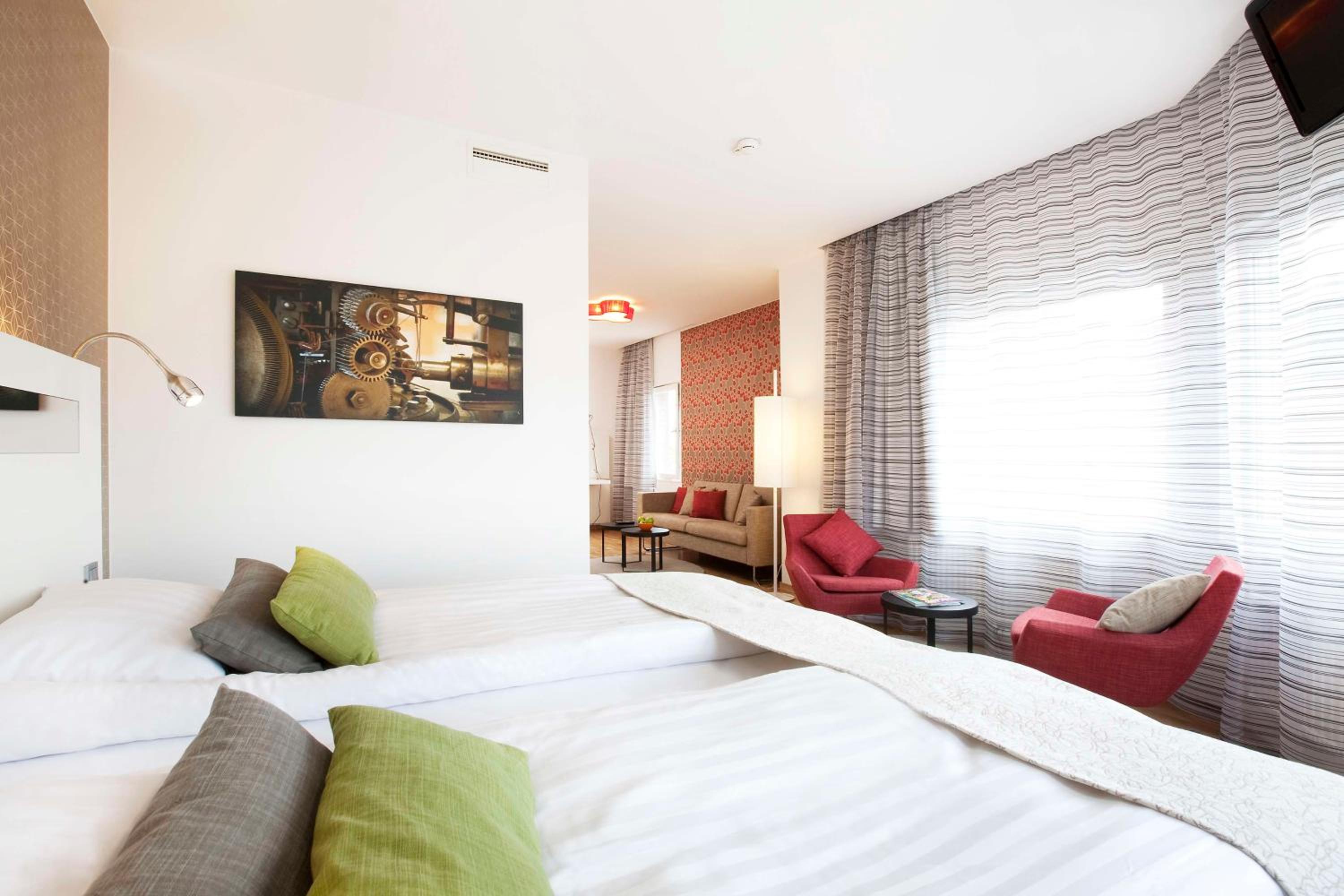 Superior King Room - Photo 1