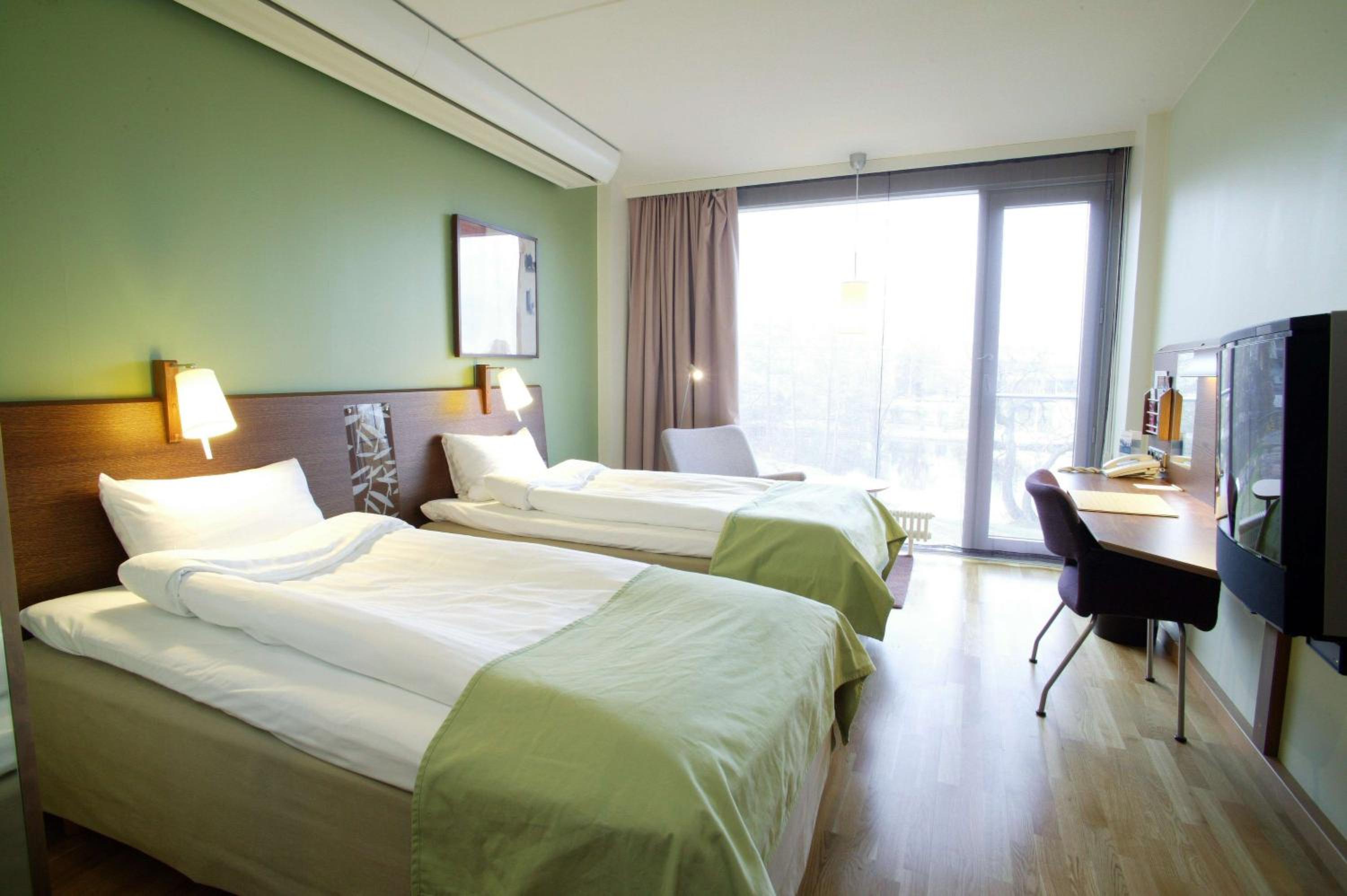 Standard Twin Room - Photo 1
