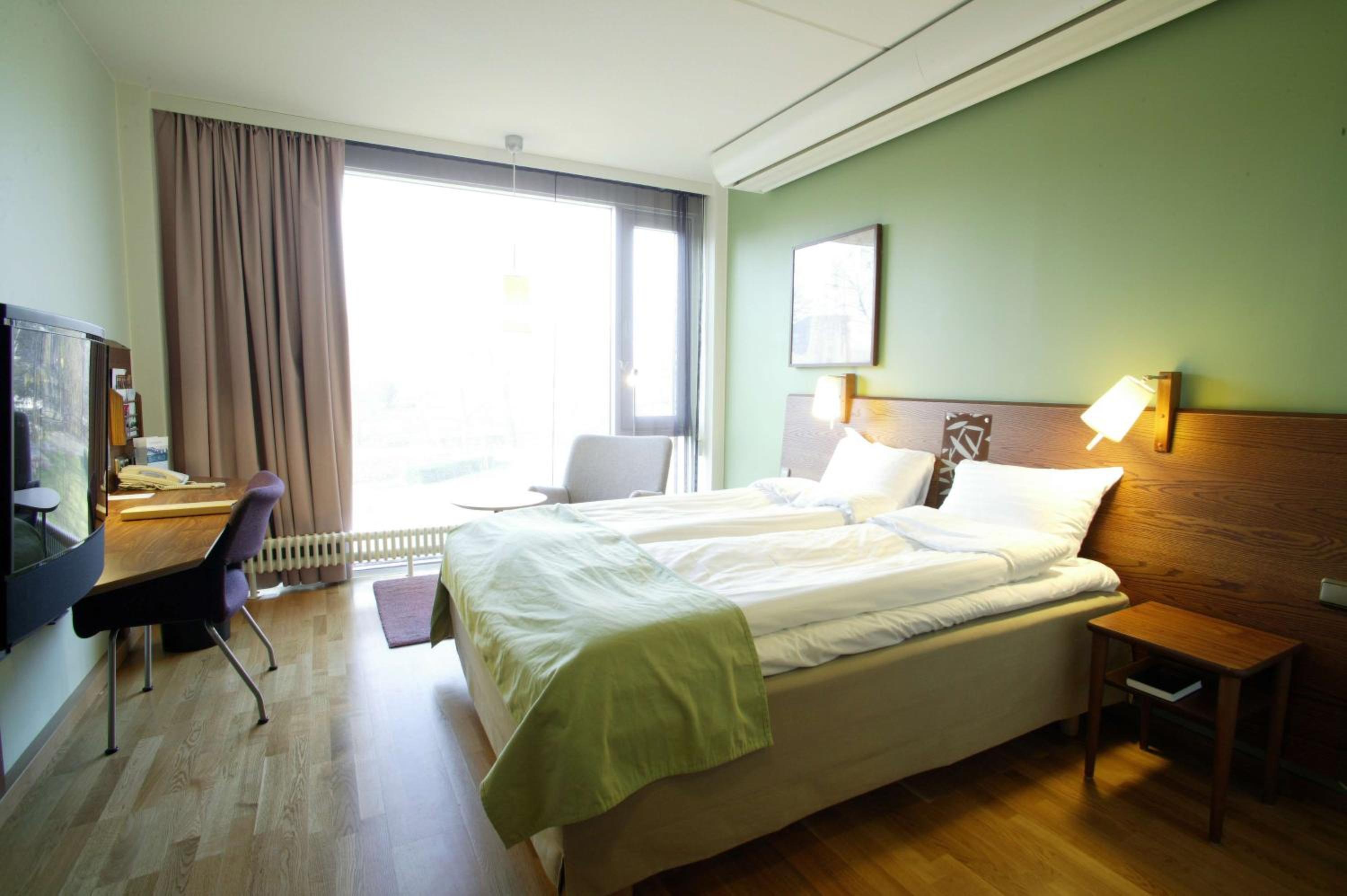 Standard Queen Room - Photo 1