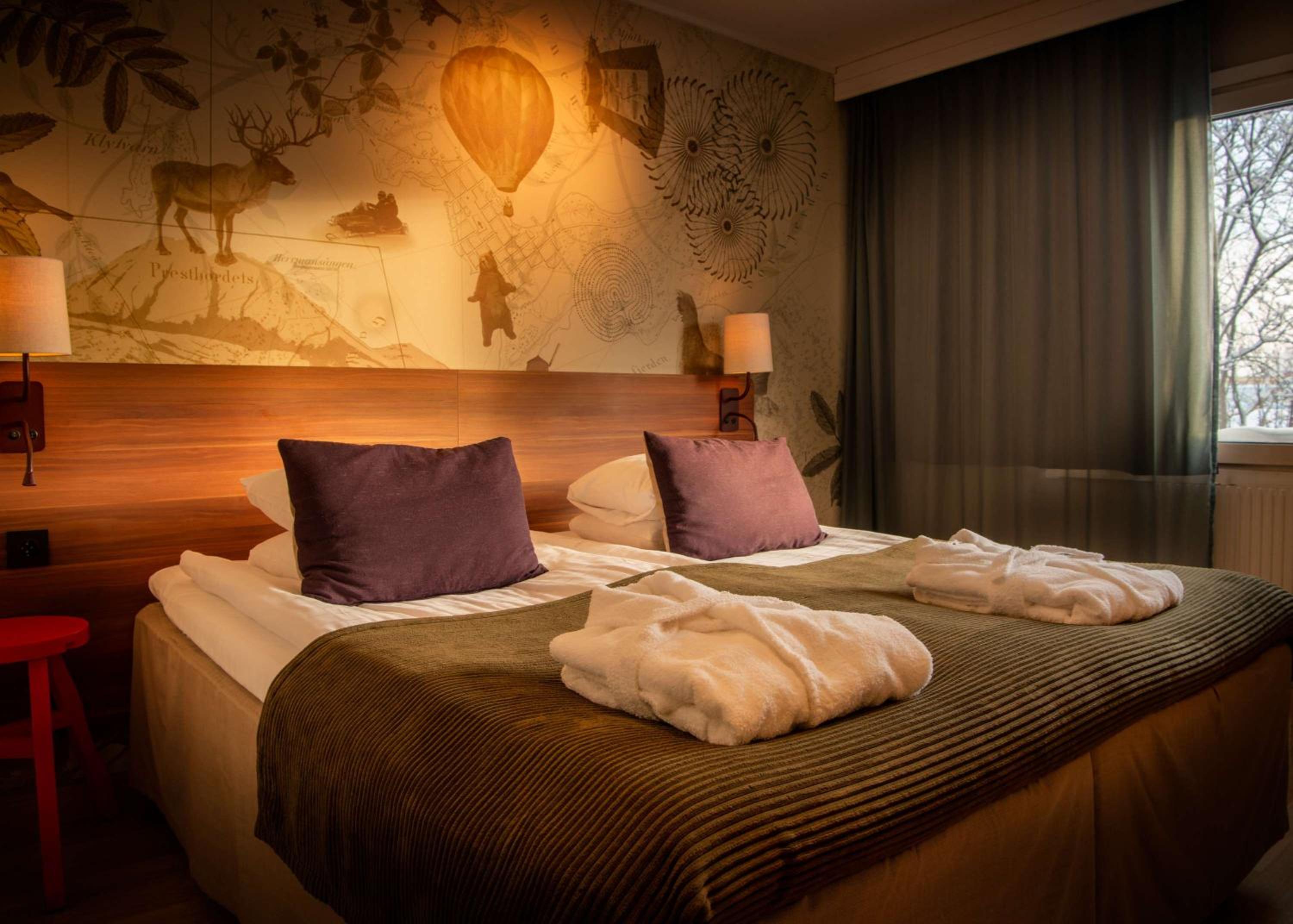 Superior King Room - Photo 3