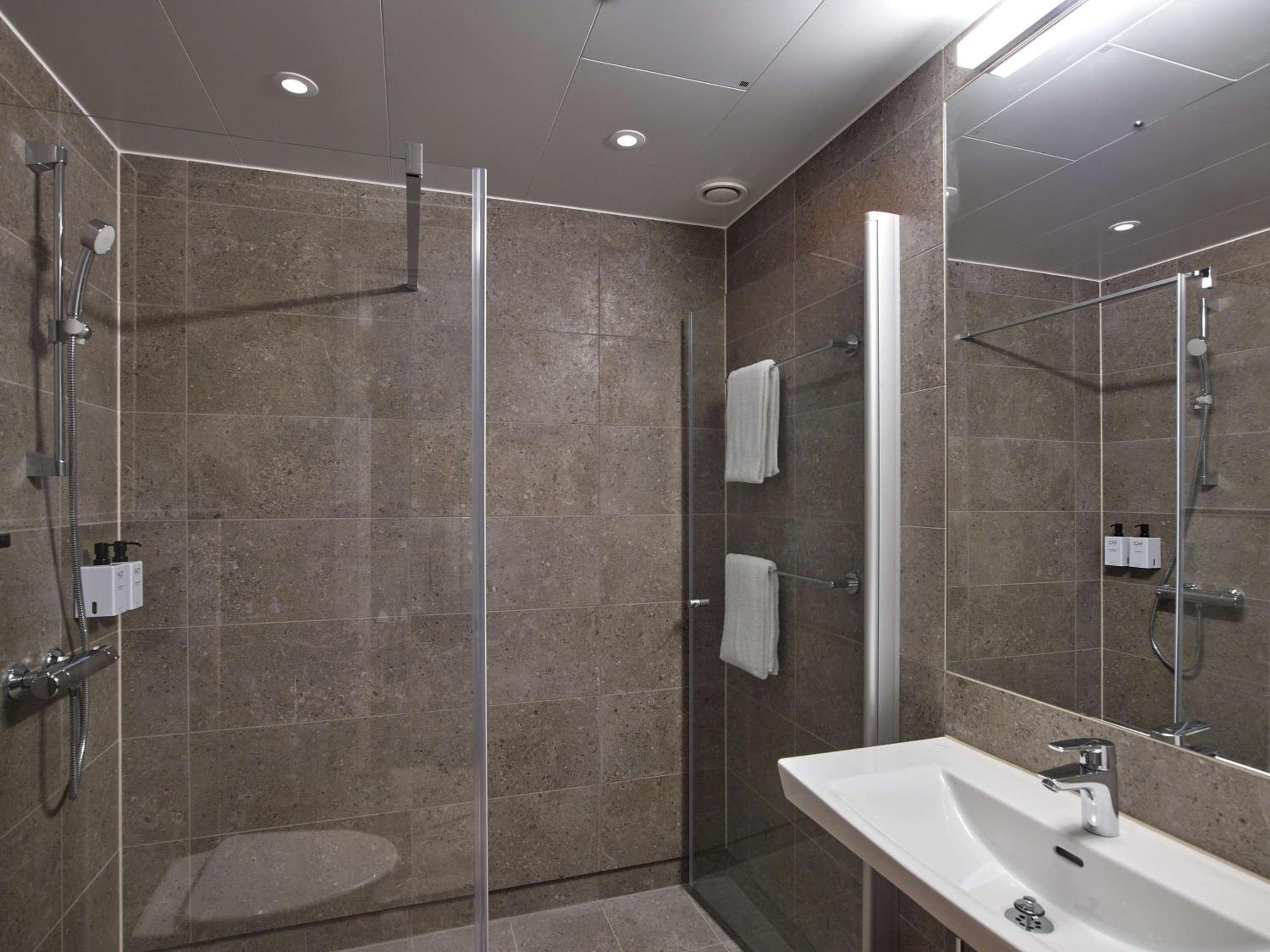 Standard Twin Room - Photo 6