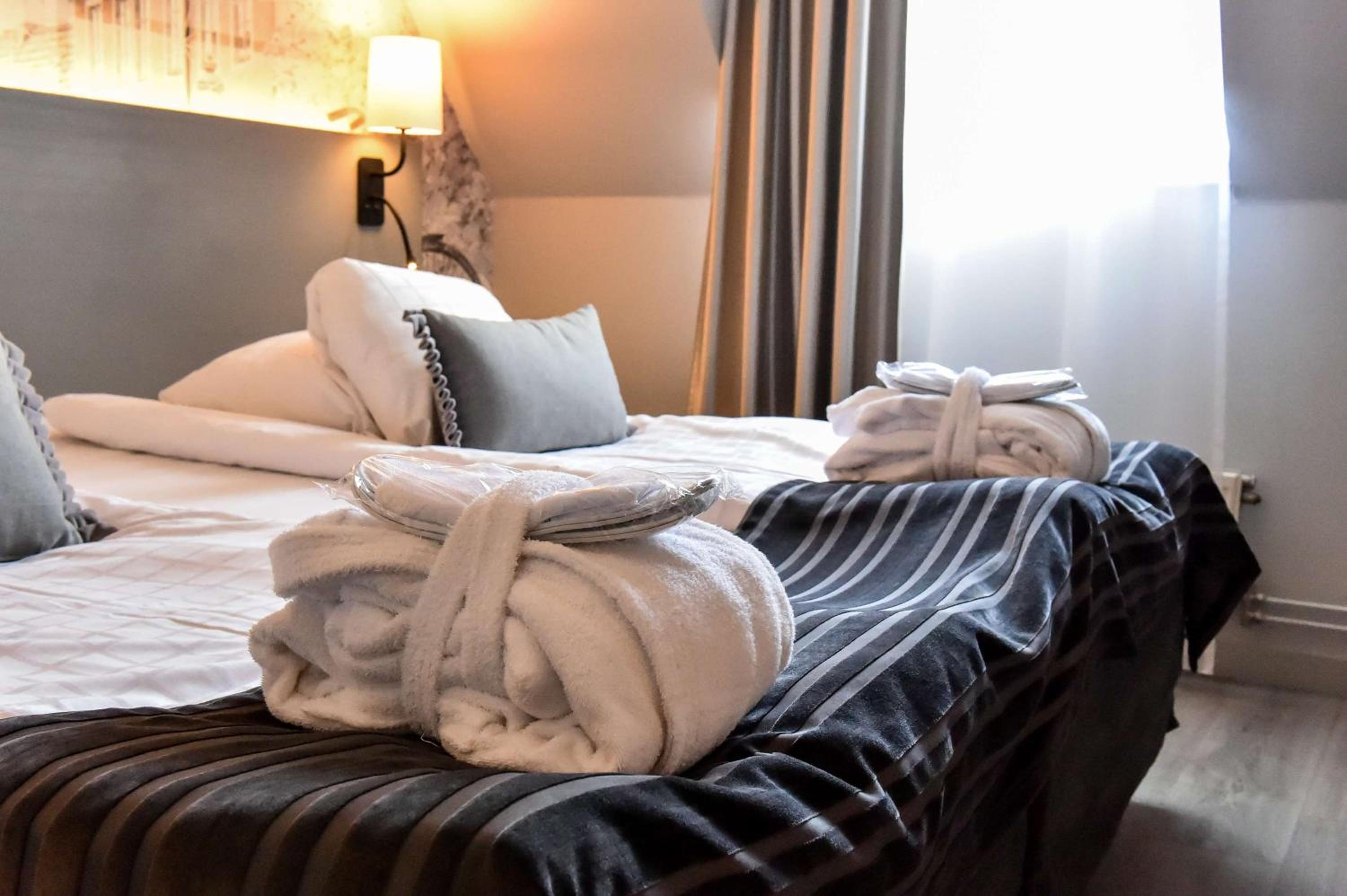 Superior King Room - Photo 1