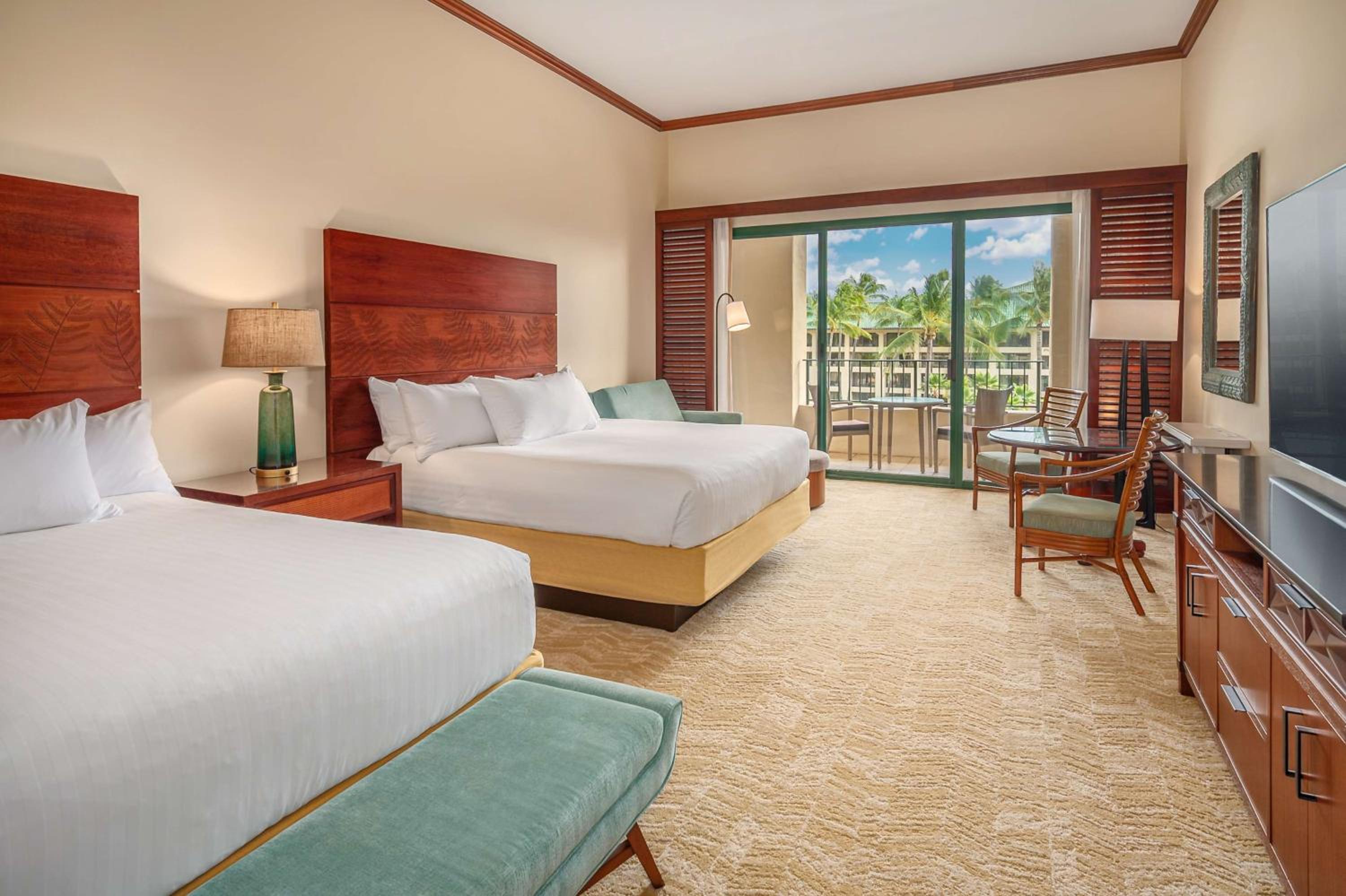 Queen Room with Two Queen Beds and Resort View - Photo 3