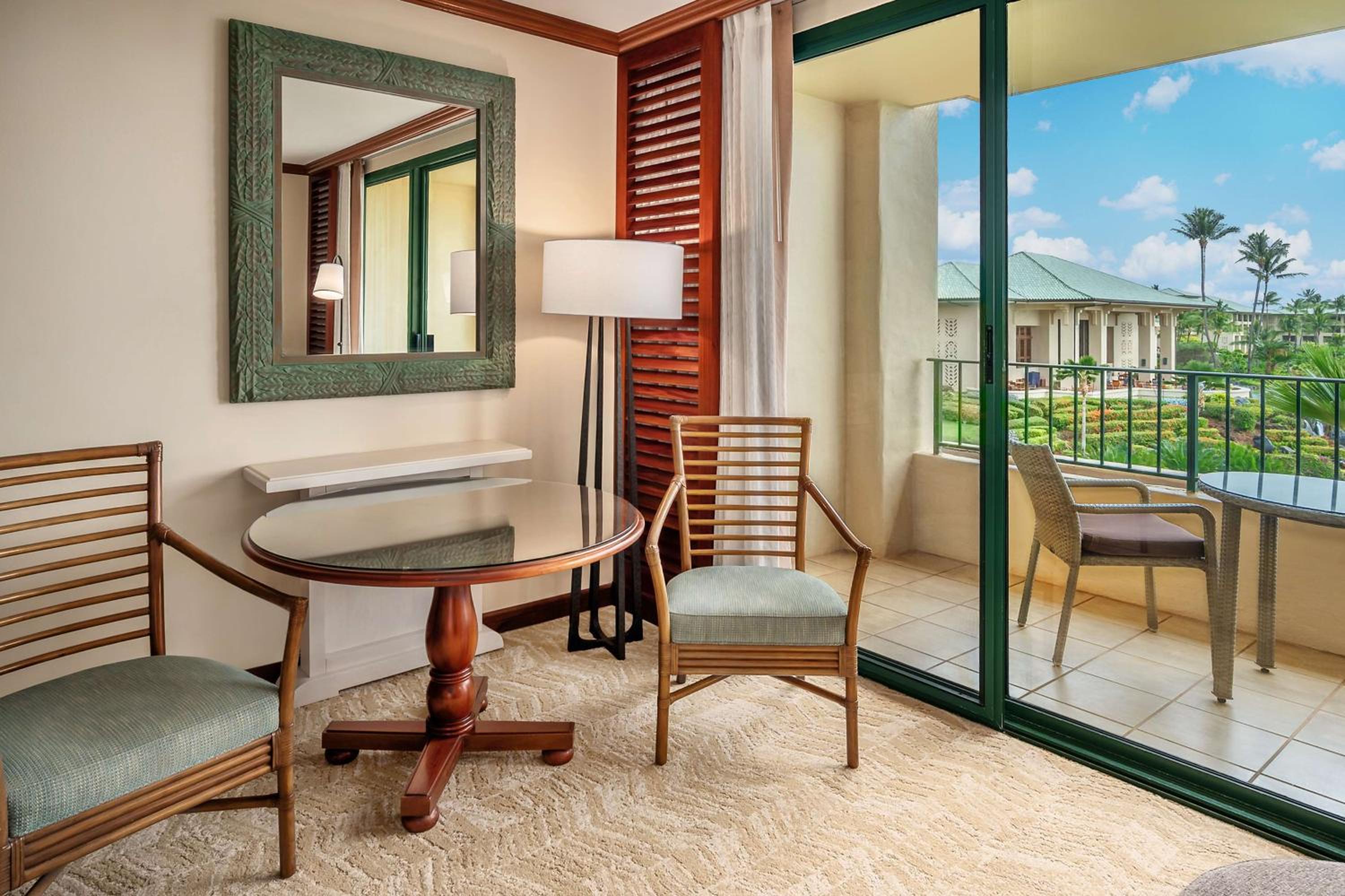 King Room with Ocean View - Photo 8