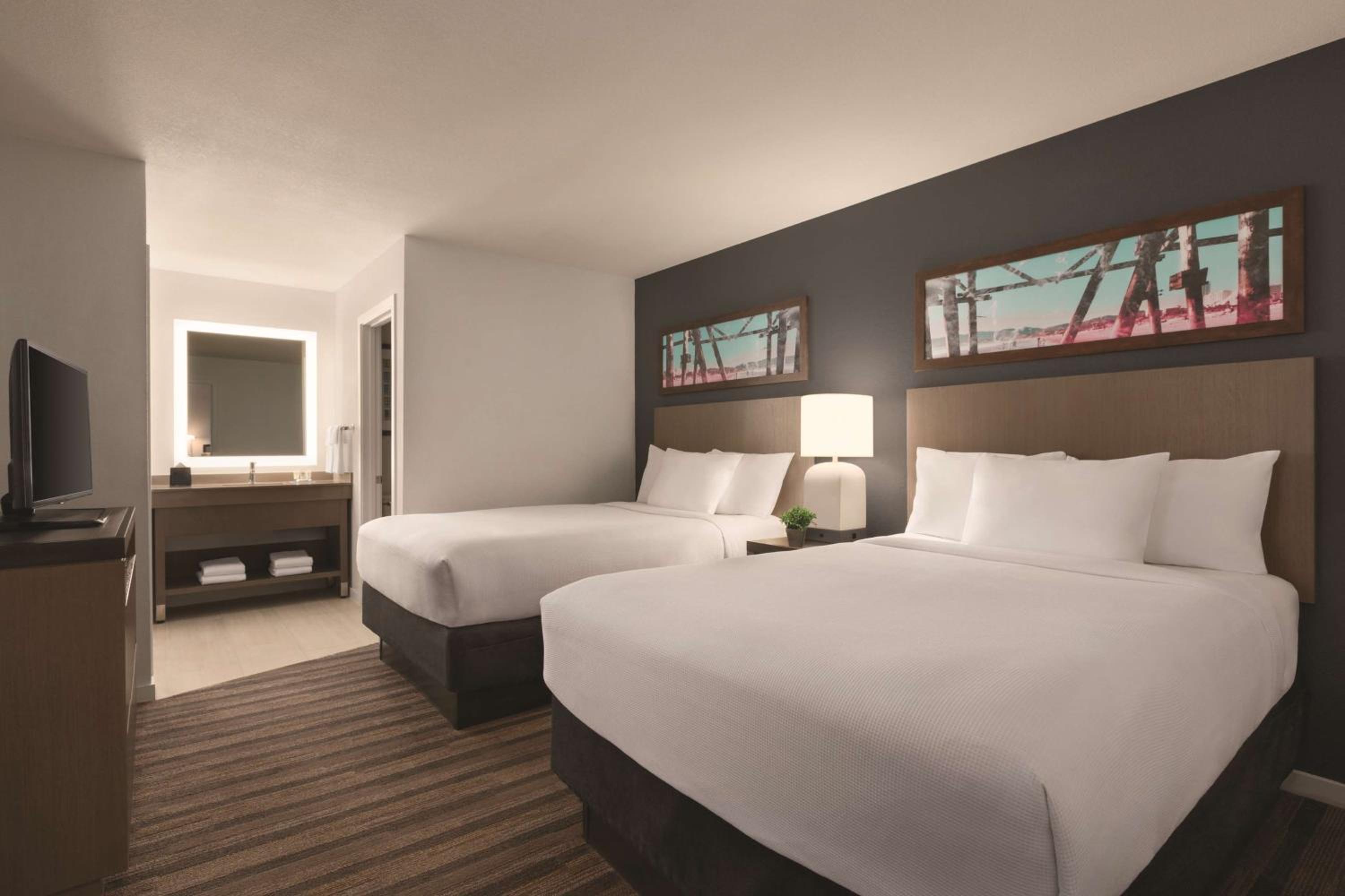Two-Bedroom Suite