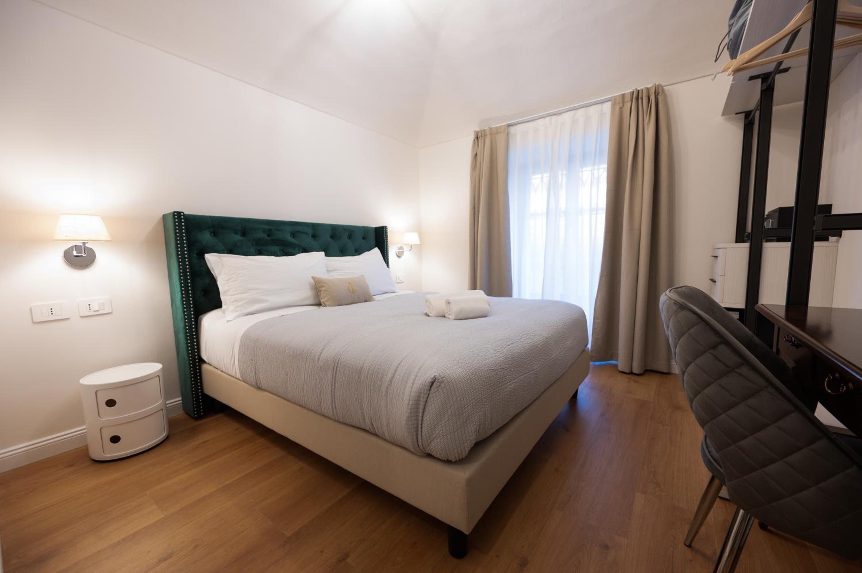 Deluxe Double Room photo 2