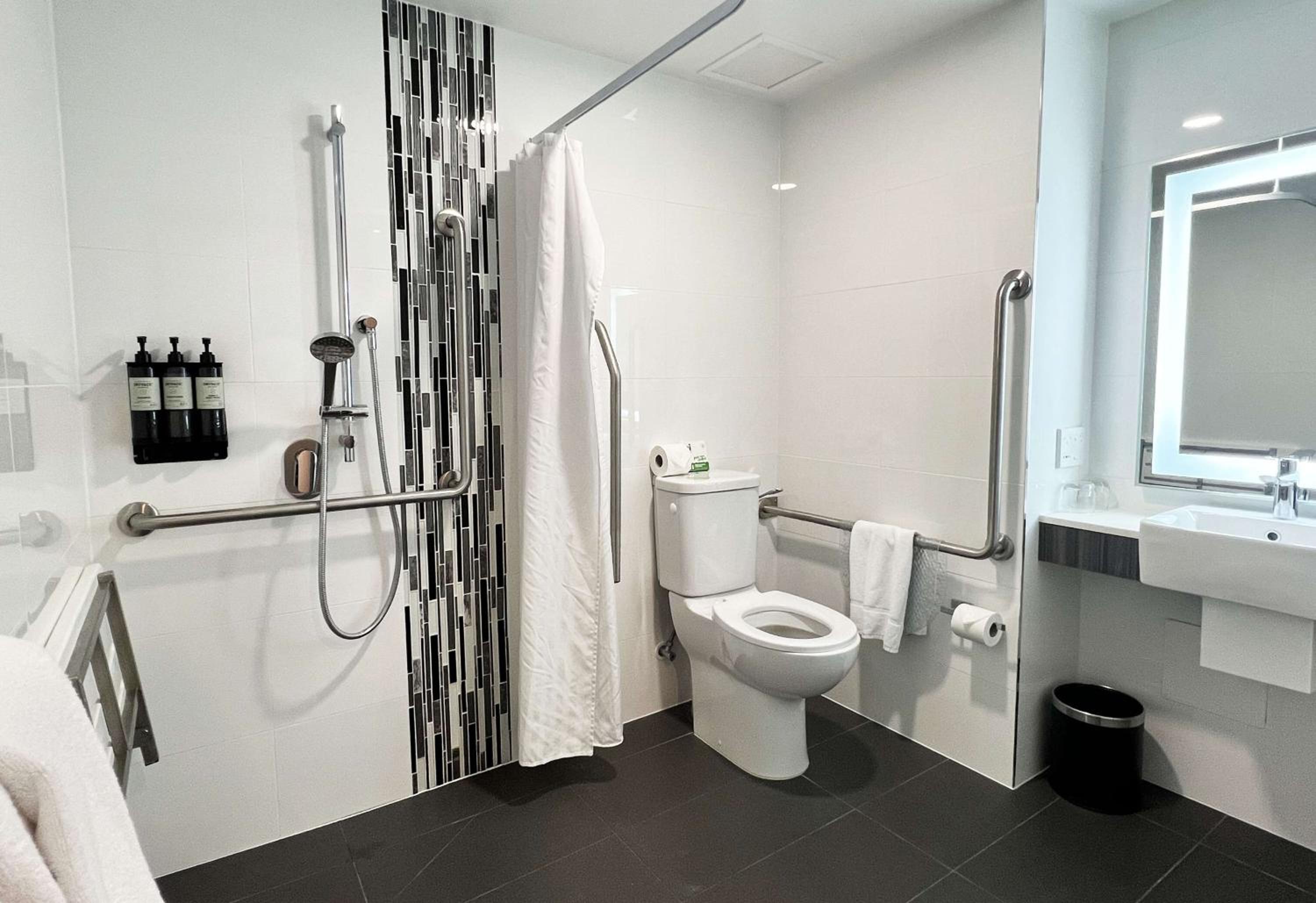 Accessible King - Photo 4