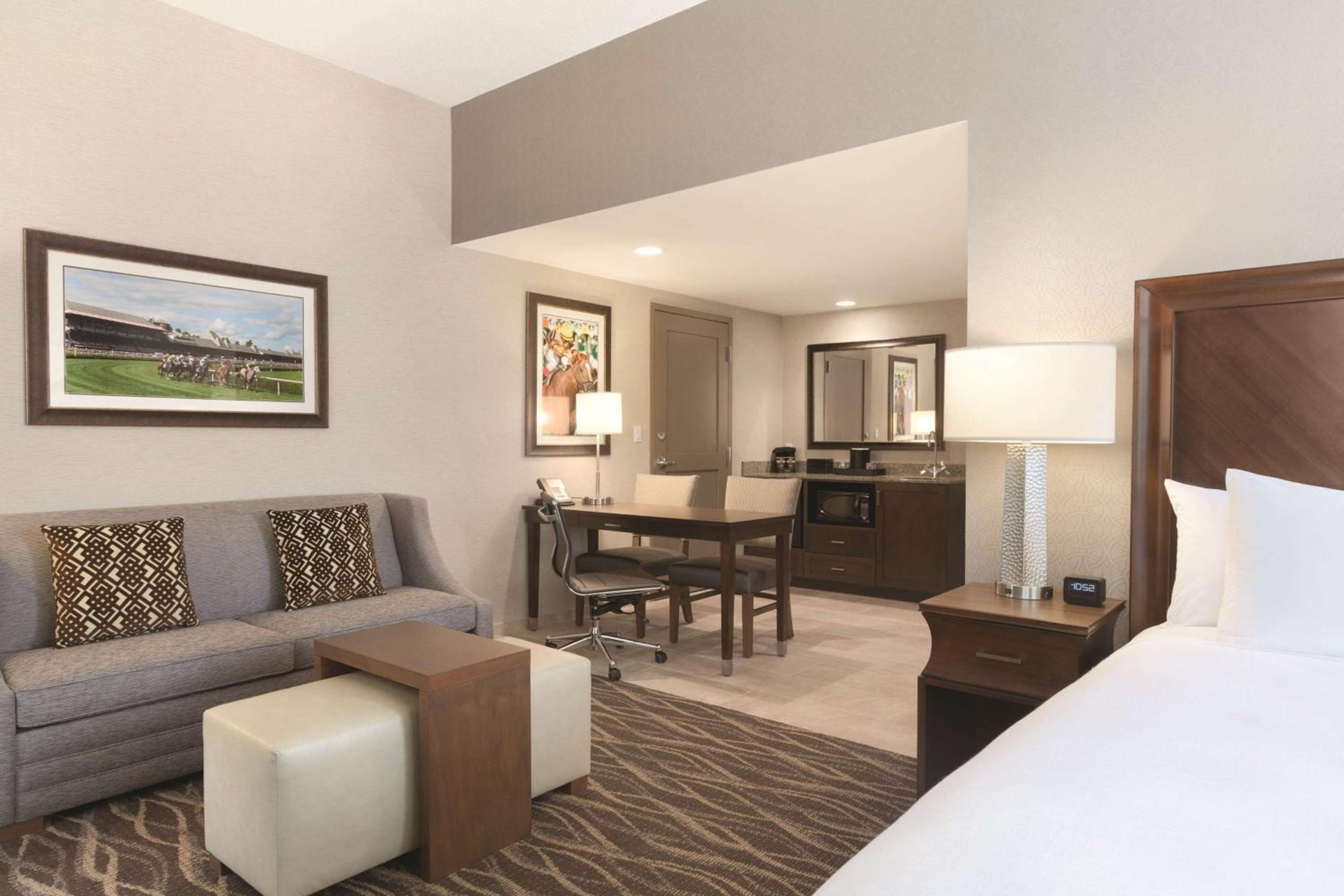King Studio Suite
