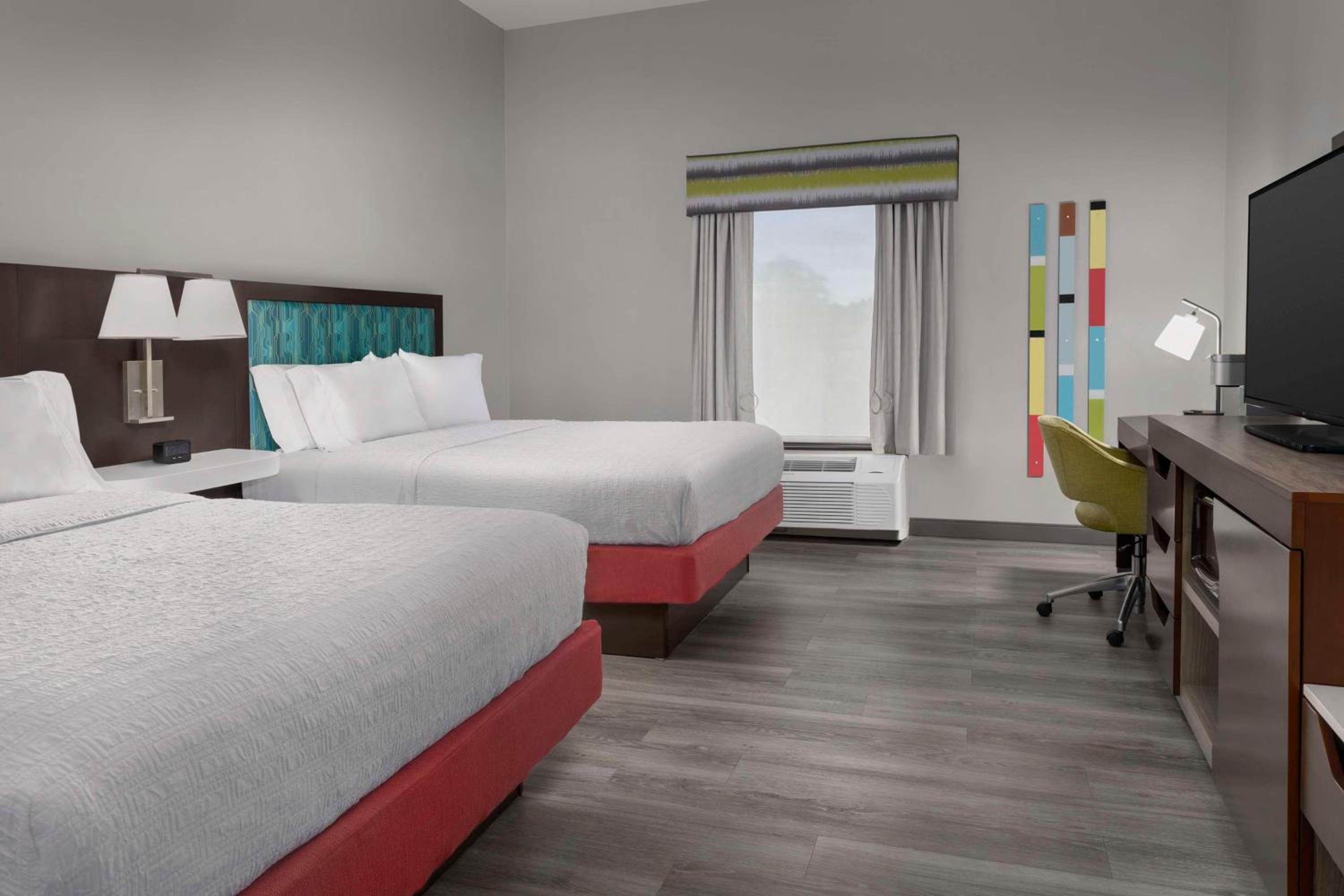 Queen Room with Two Queen Beds - Mobility and Hearing Access/Non-Smoking - Photo 2