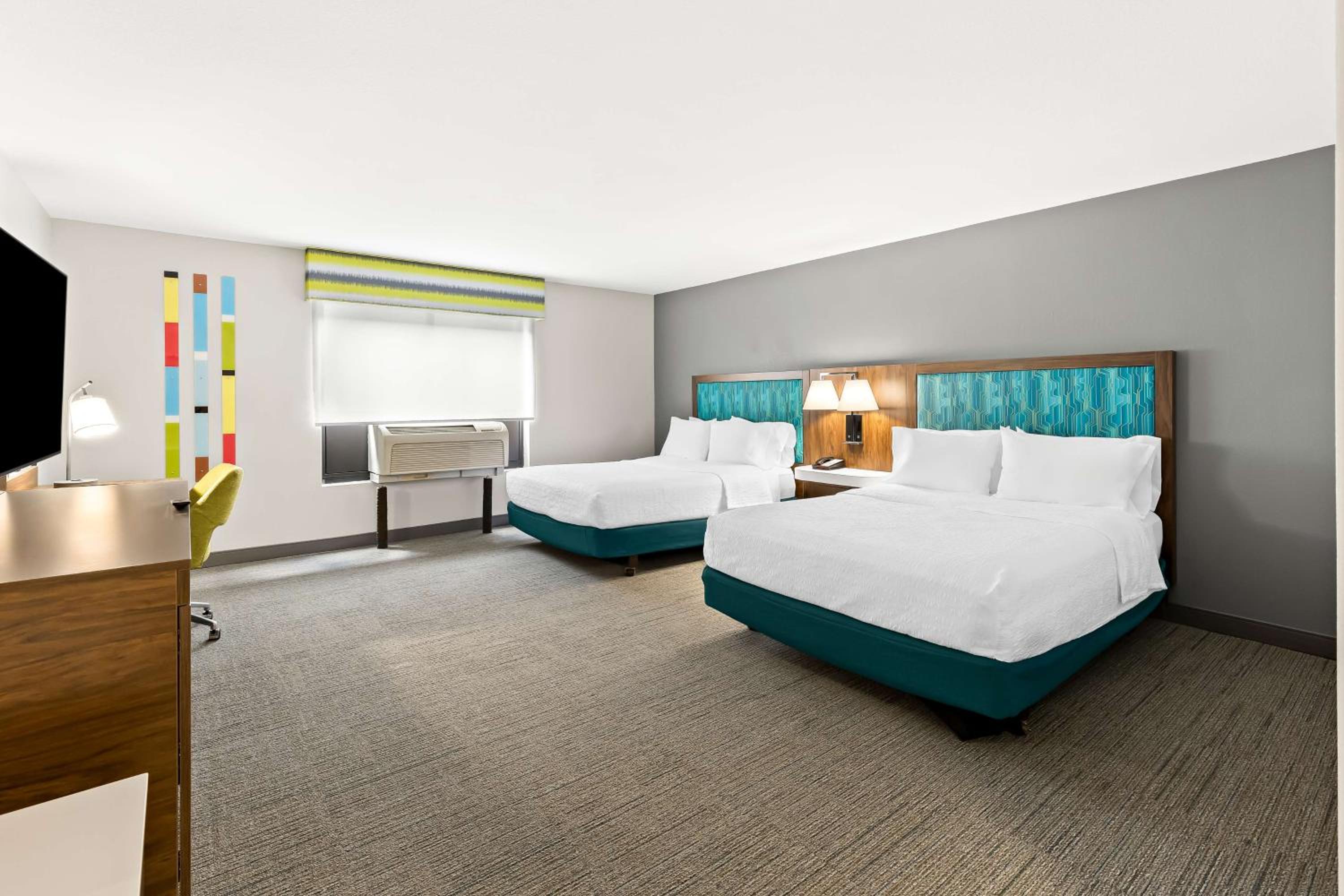 Queen Room with Two Queen Beds - Mobility and Hearing Access/Non-Smoking - Photo 3