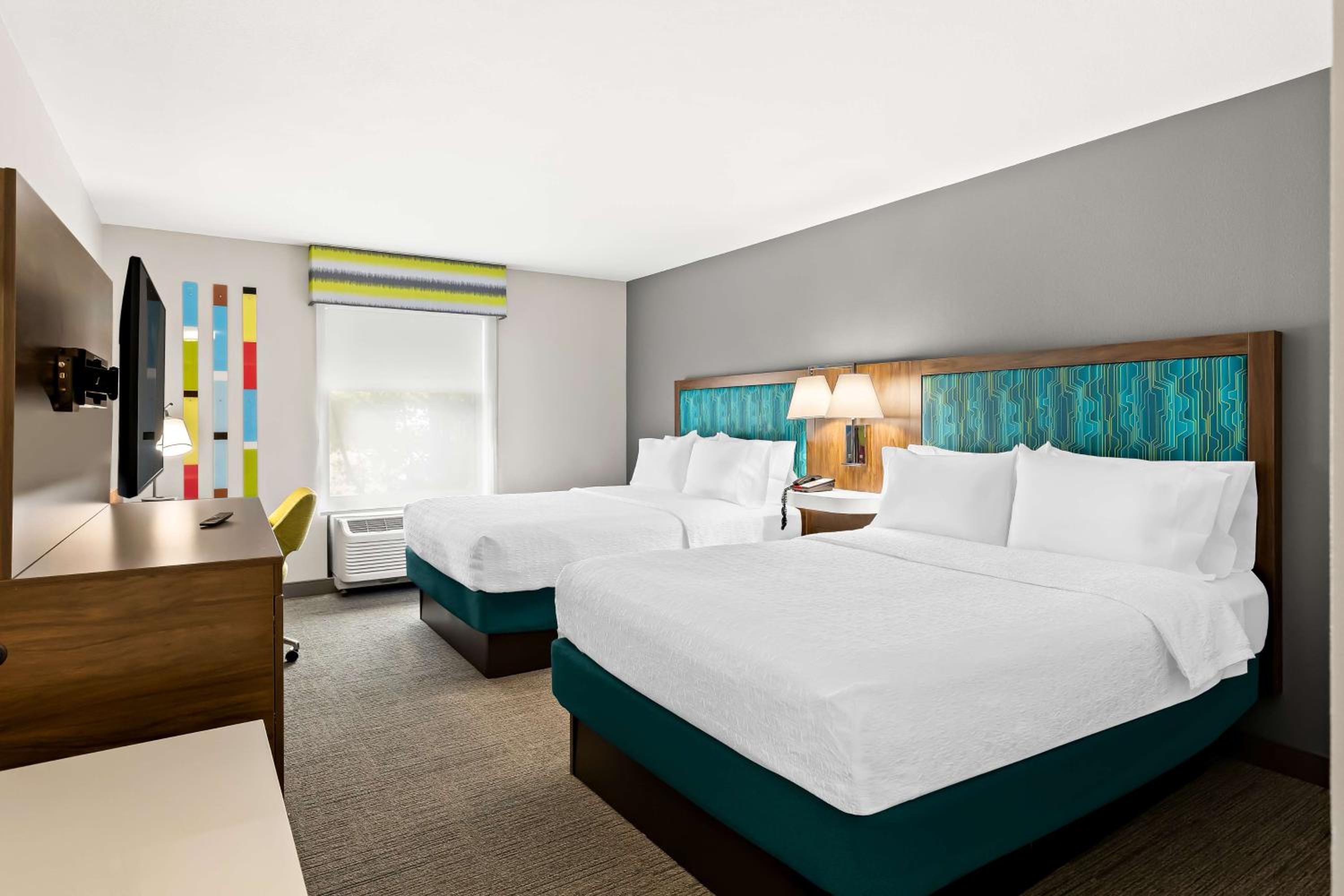 Room with Two Queen Beds - Non-Smoking - Photo 1