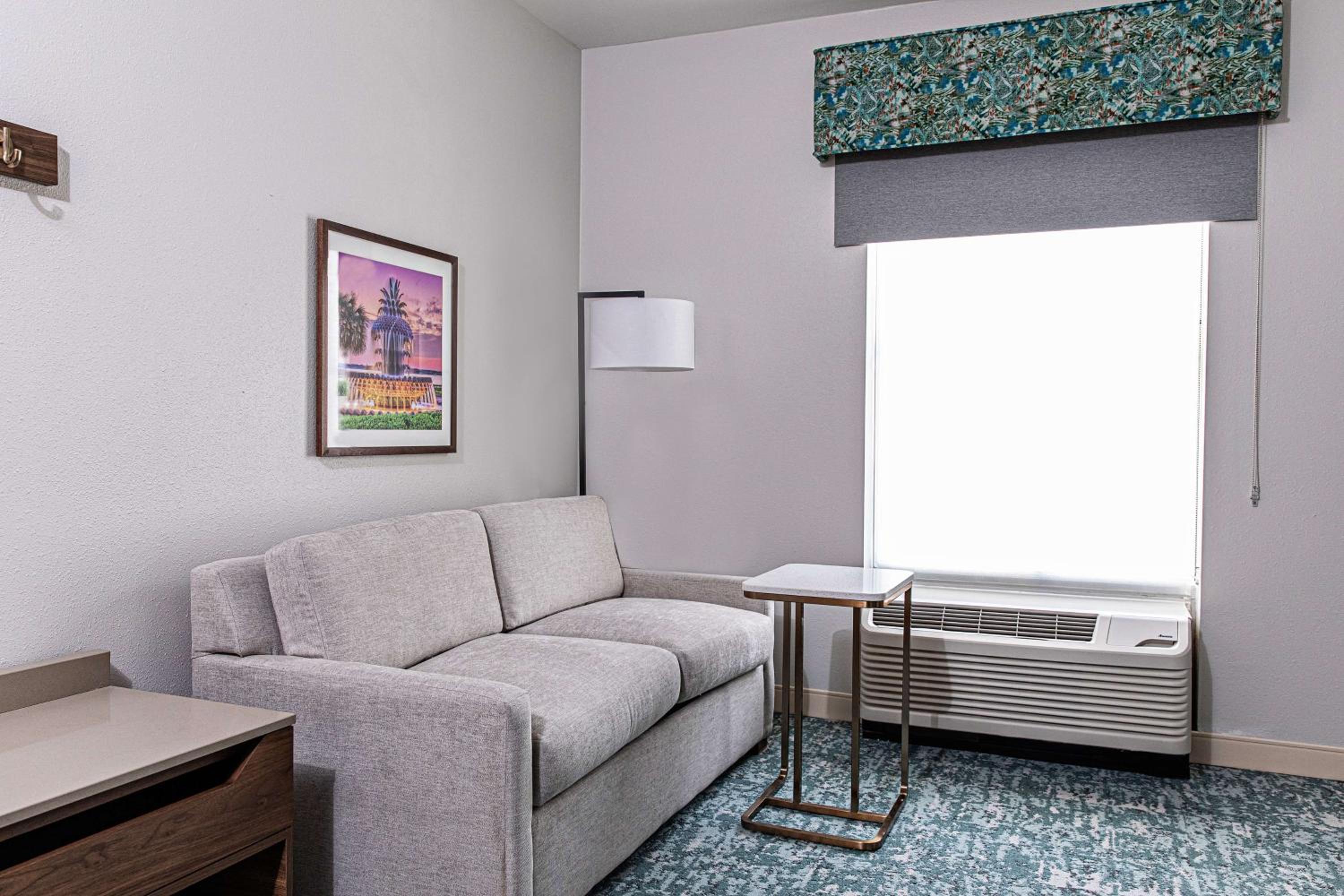 King Suite with Kitchen - Non-Smoking - Photo 1