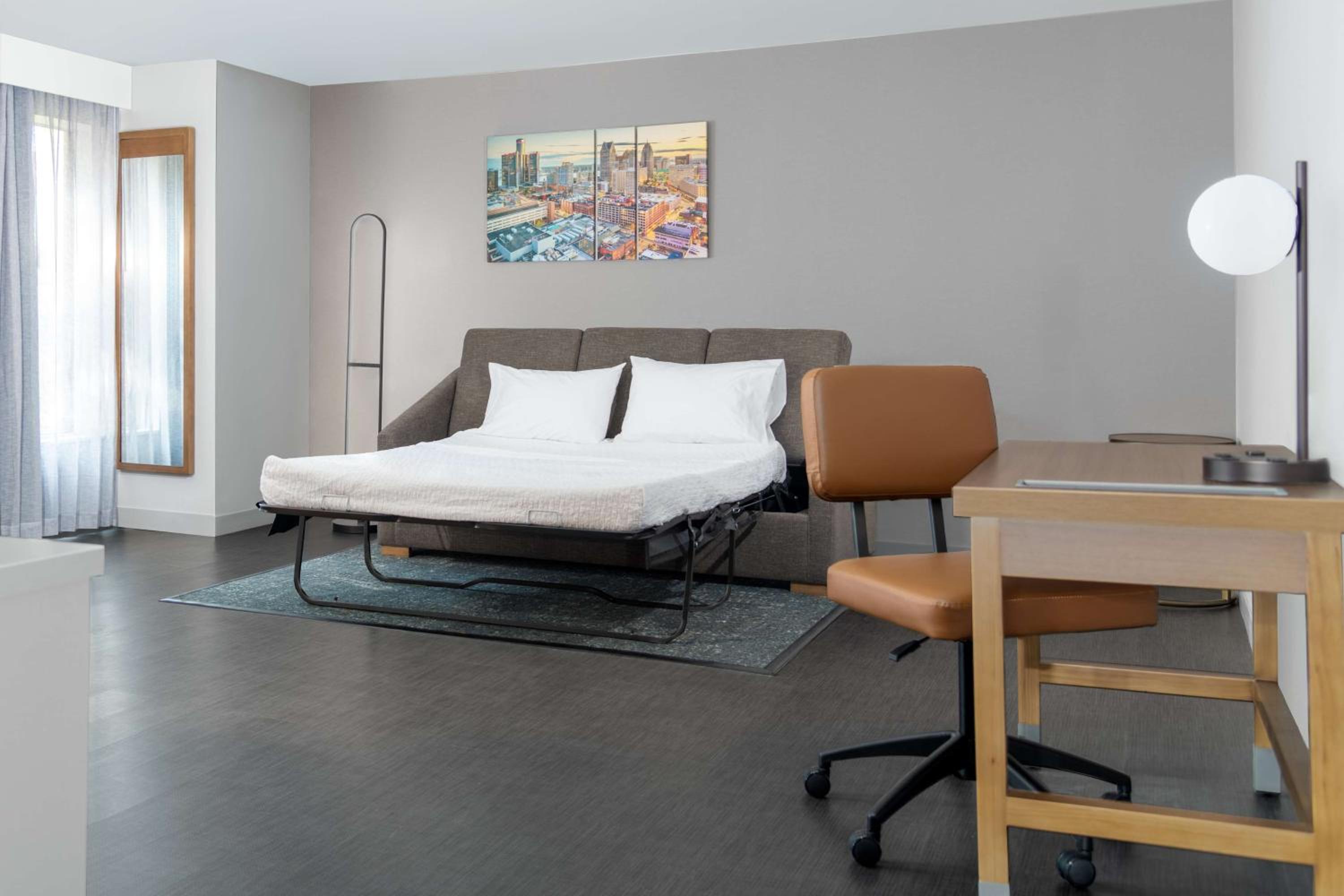 Premium King Studio Suite - Non-Smoking - Photo 6
