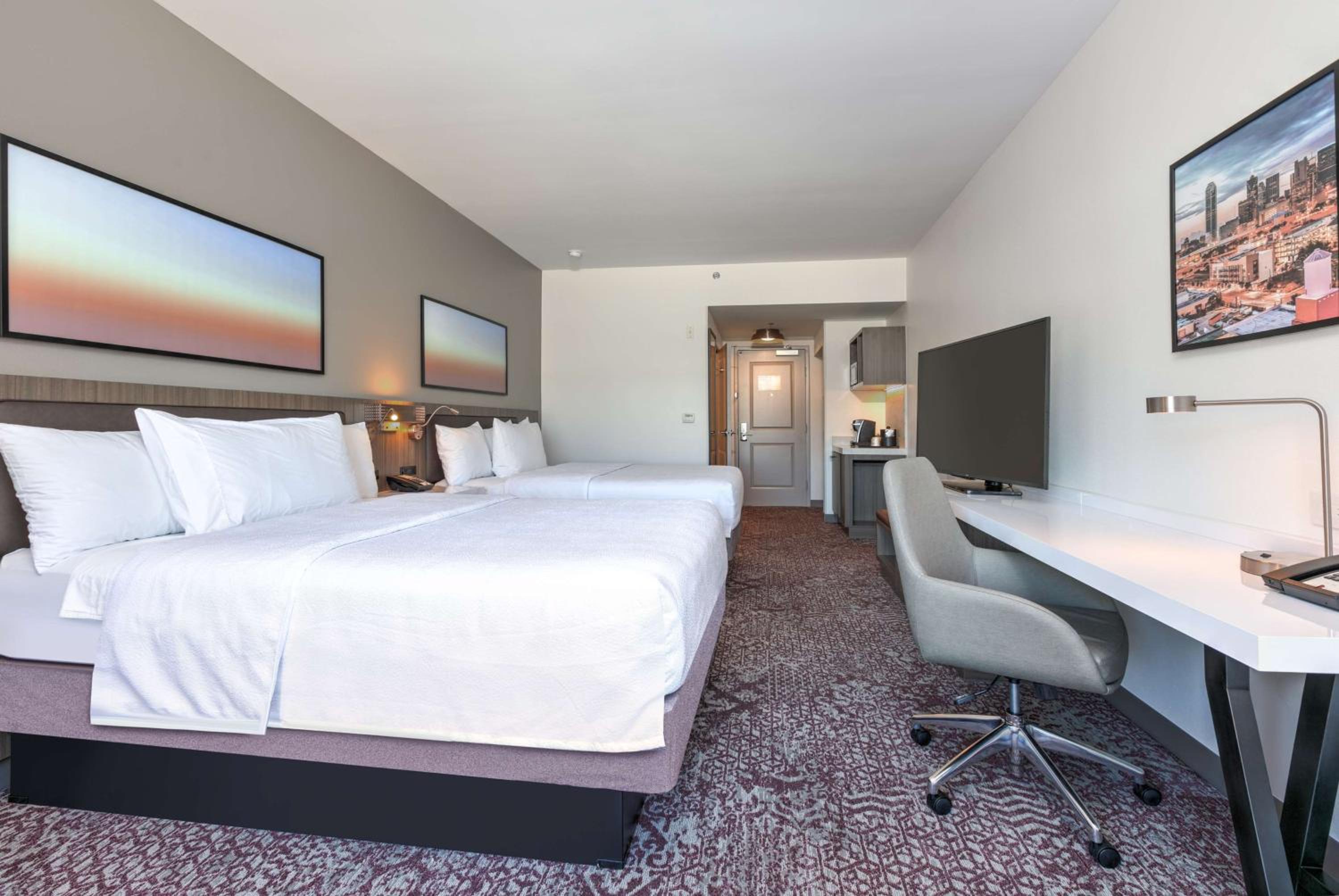 Queen Room with Two Queen Beds - Photo 1