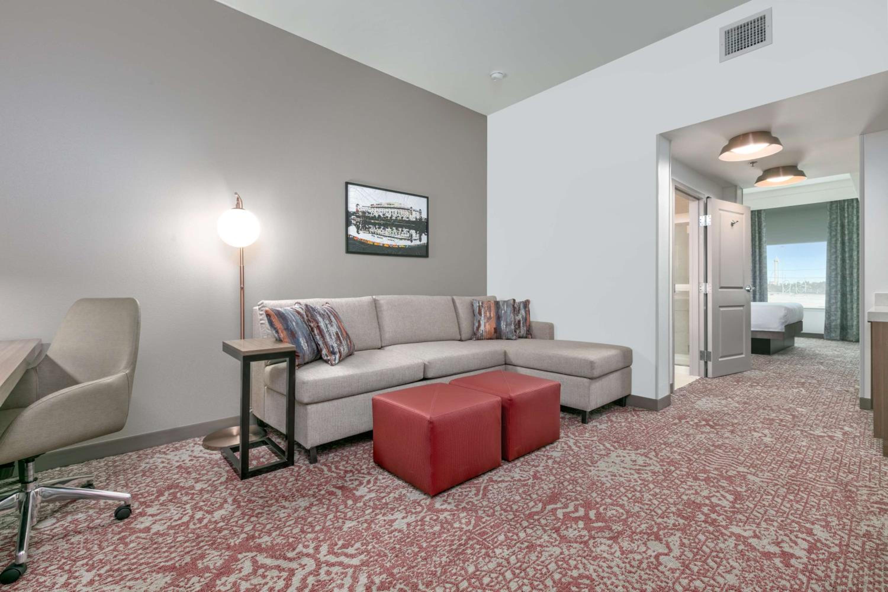 Junior King Suite with Seating Area - Photo 2