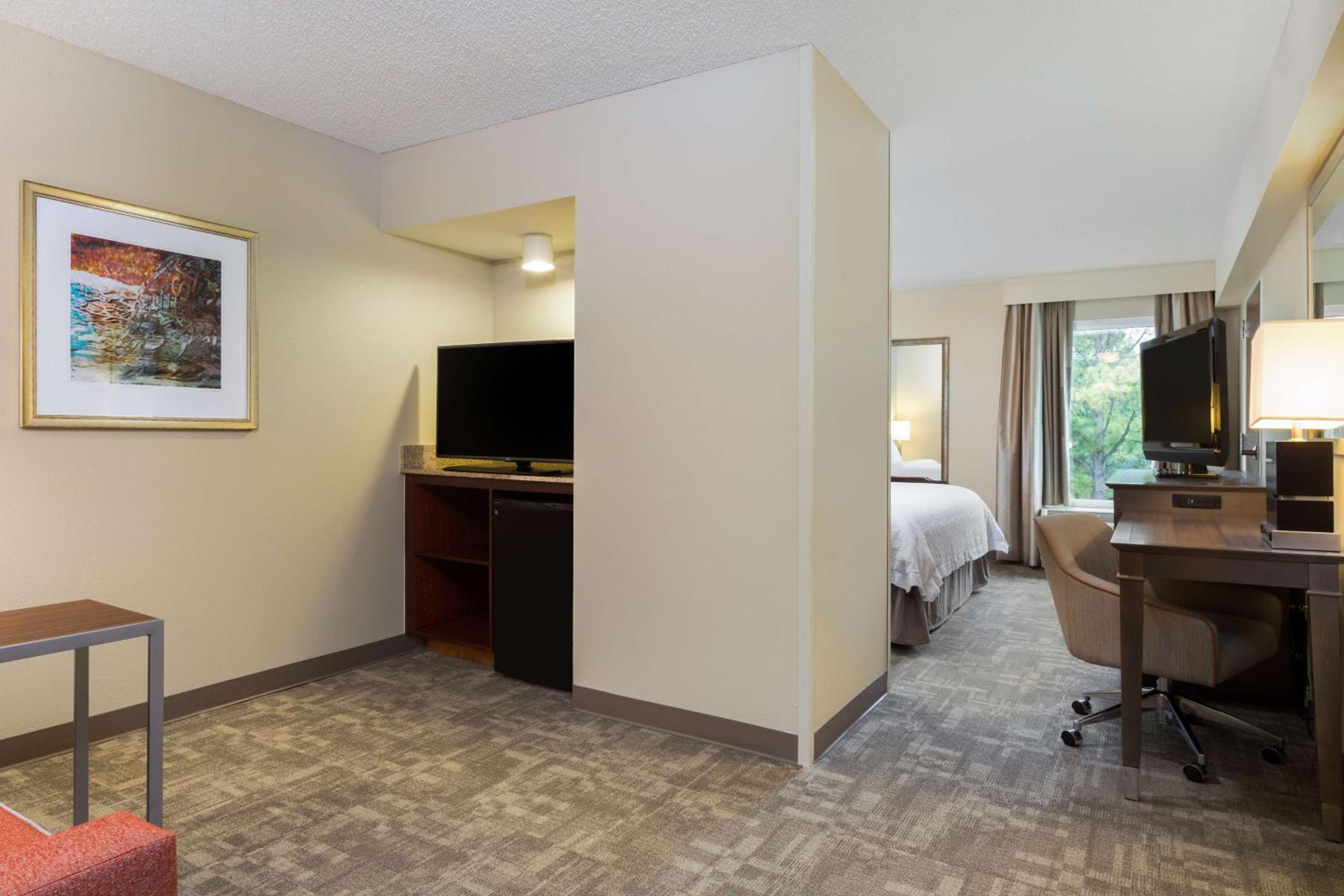 Parlor King Room with Sofa Bed and Walk-In Shower - Non-Smoking - Photo 1