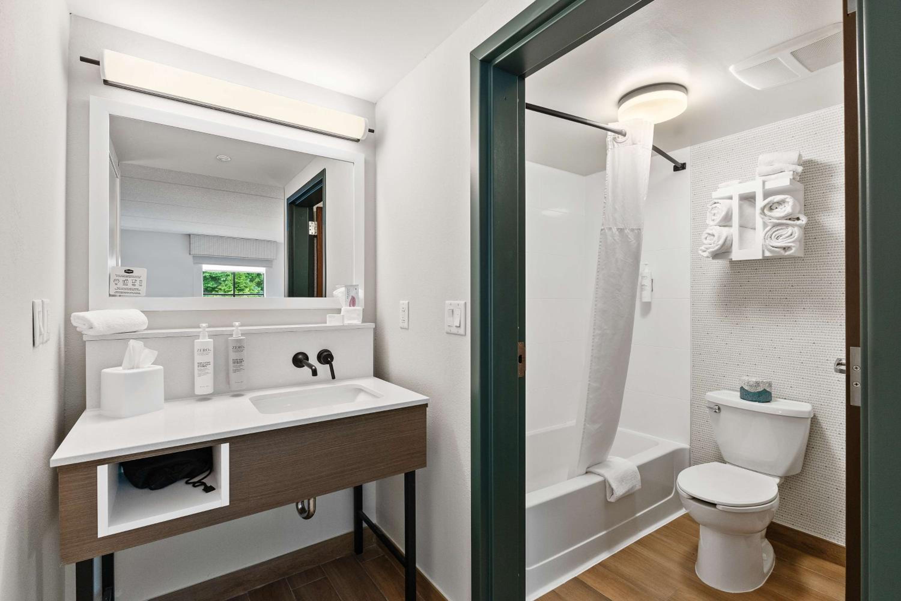 Suite with Two Queen Beds and Sofa Bed  - Photo 3