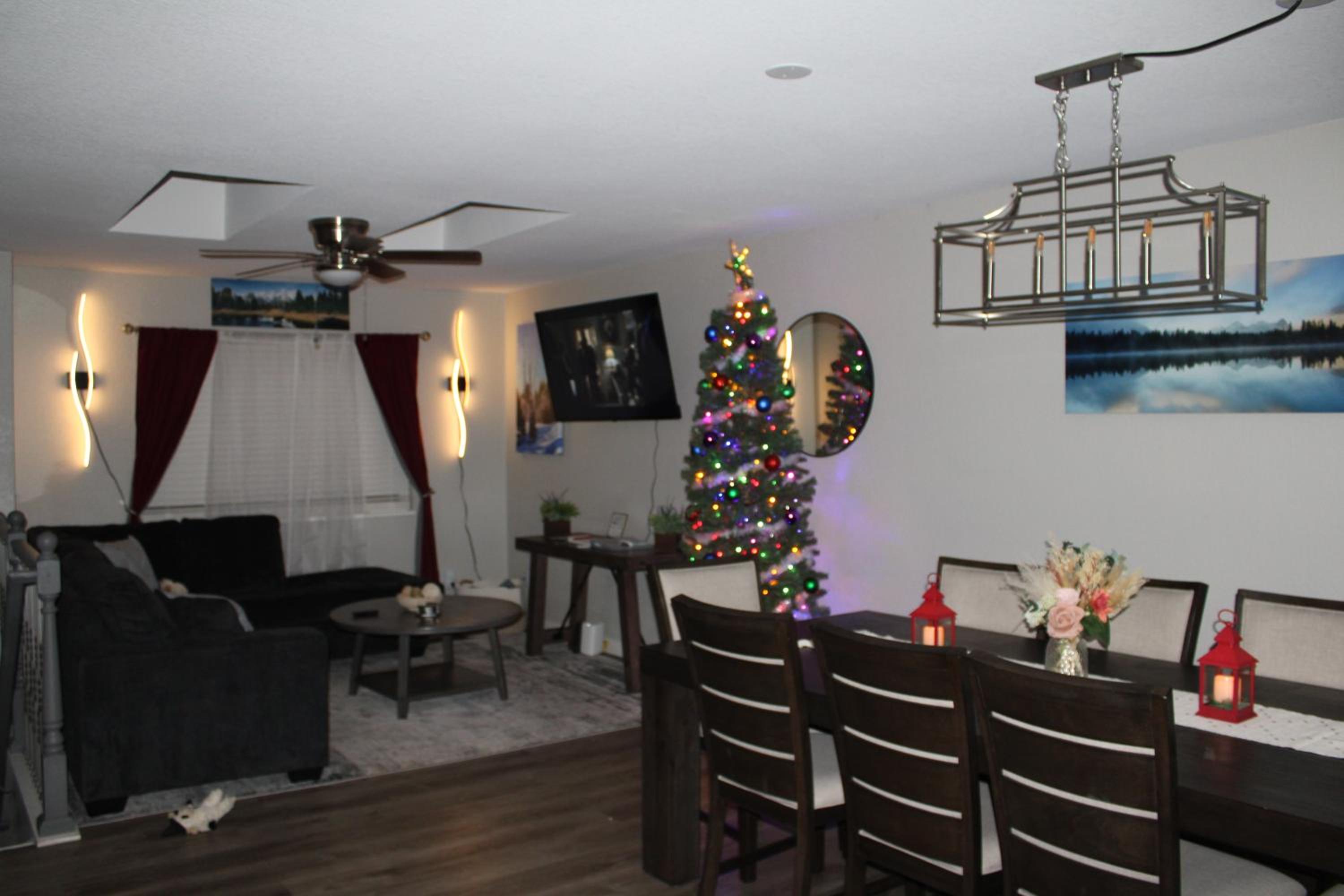 Four-Bedroom House photo 1