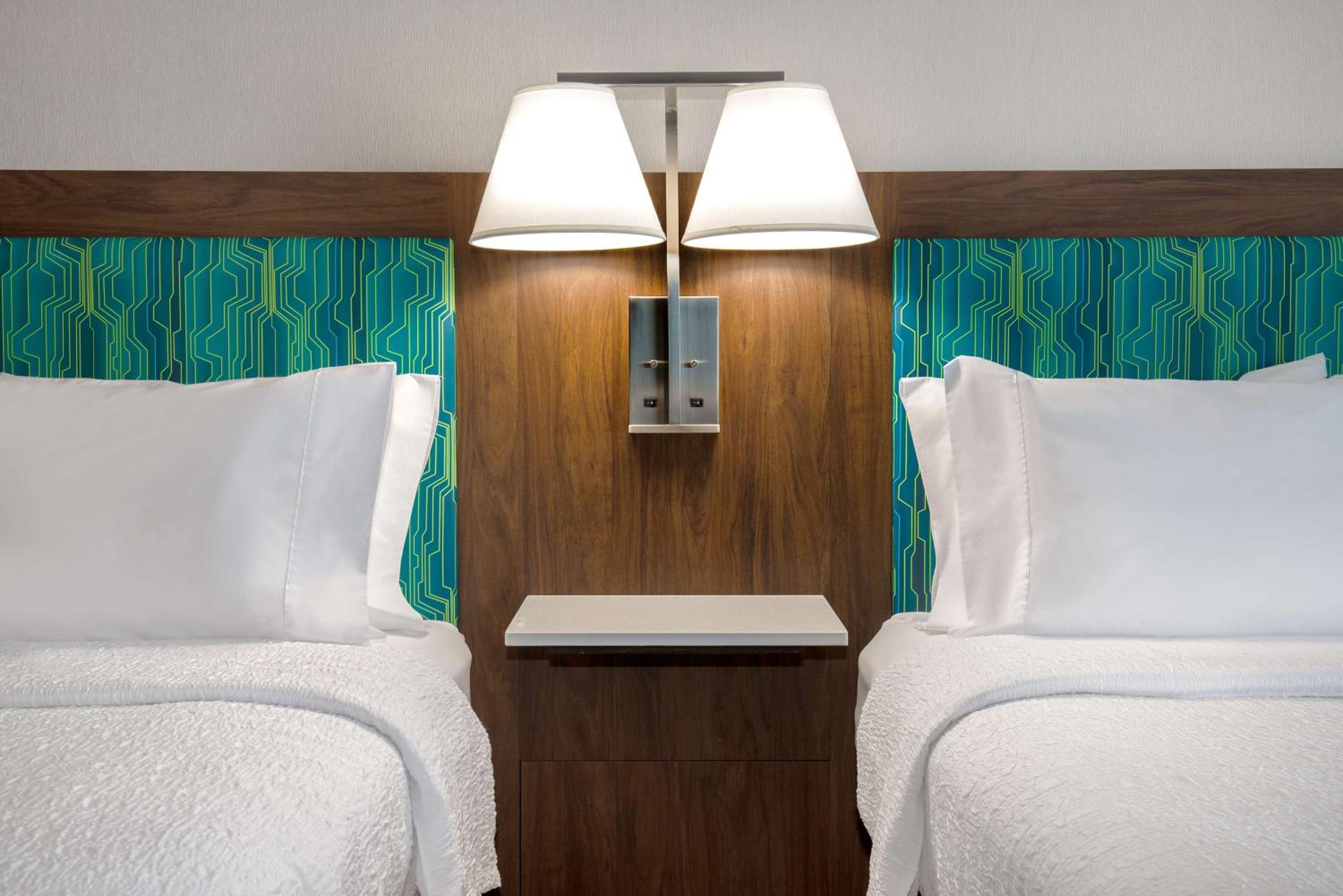 Queen with Two Queen Beds - Non-Smoking