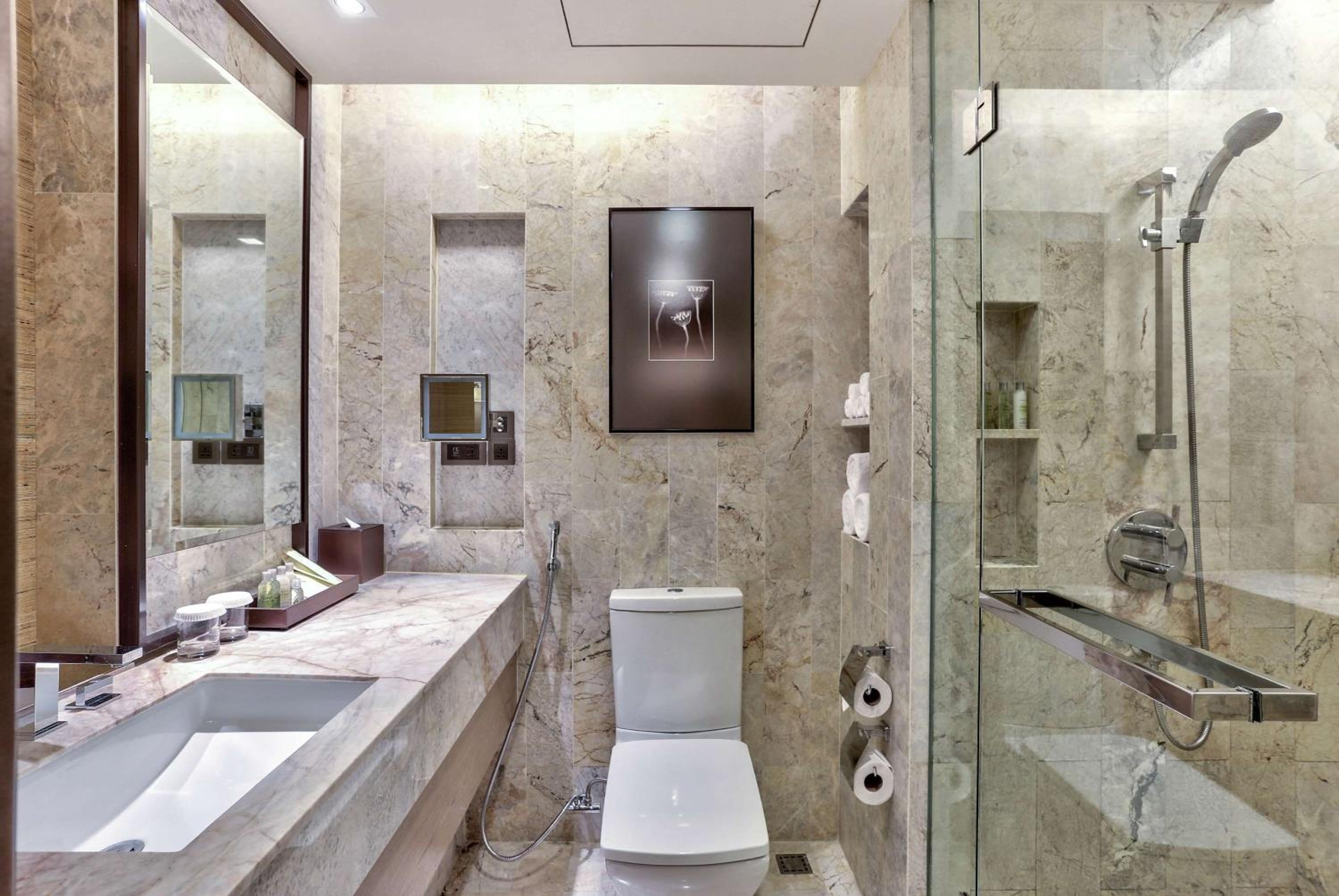 Superior King Room photo 2