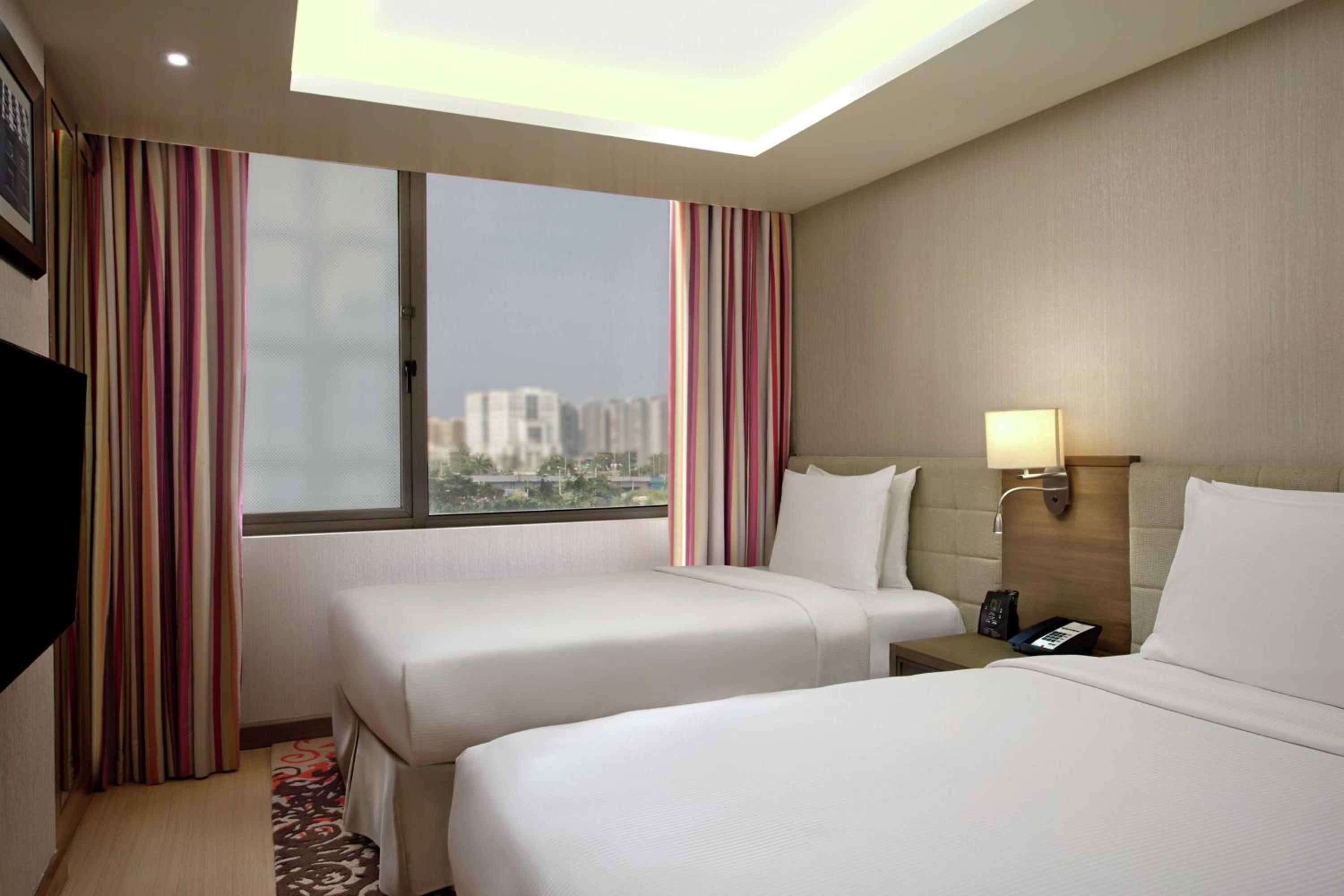 Three-Bedroom Suite with Balcony