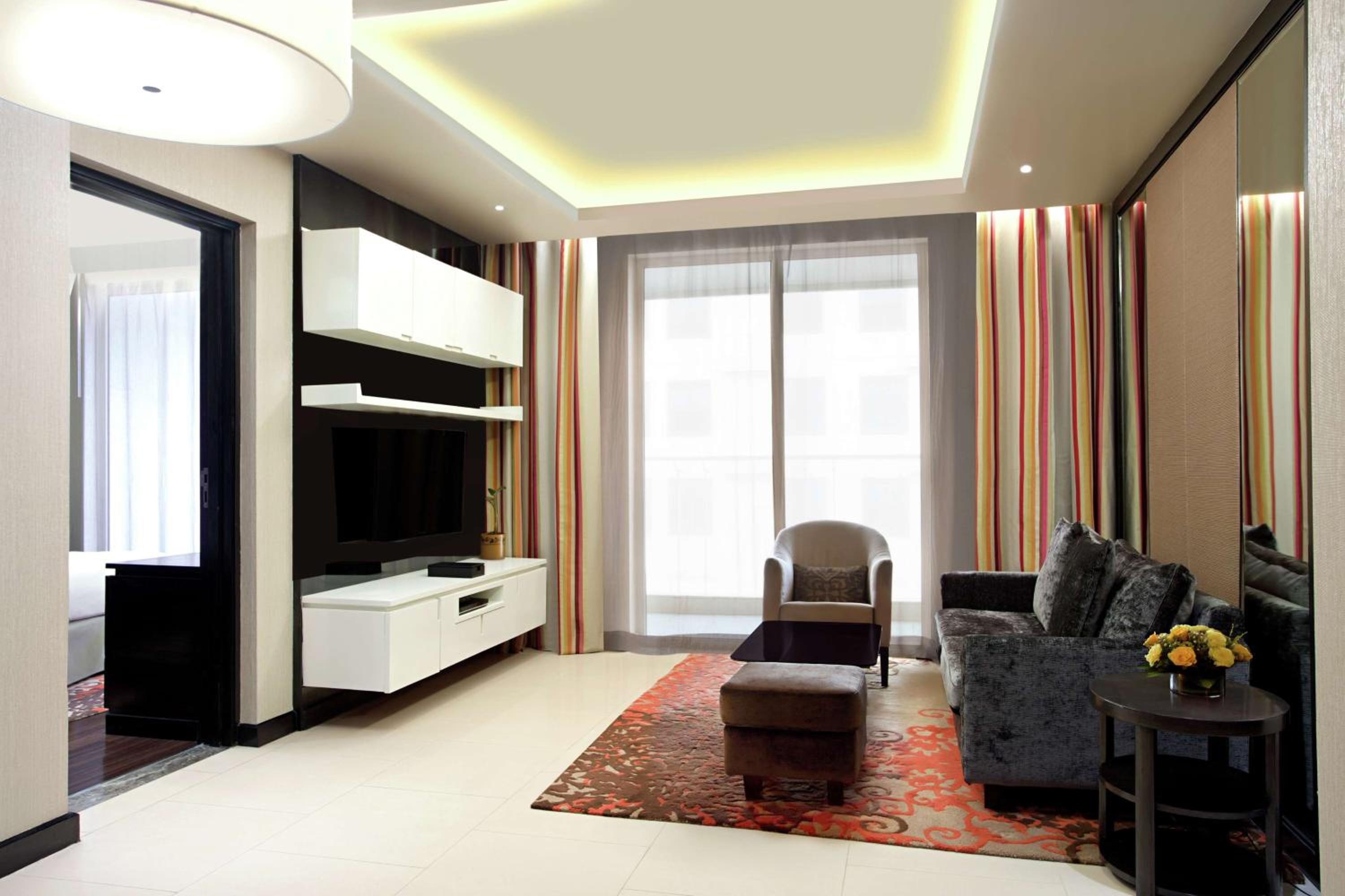 One-Bedroom Suite with Balcony One-Bedroom Suite with Balcony