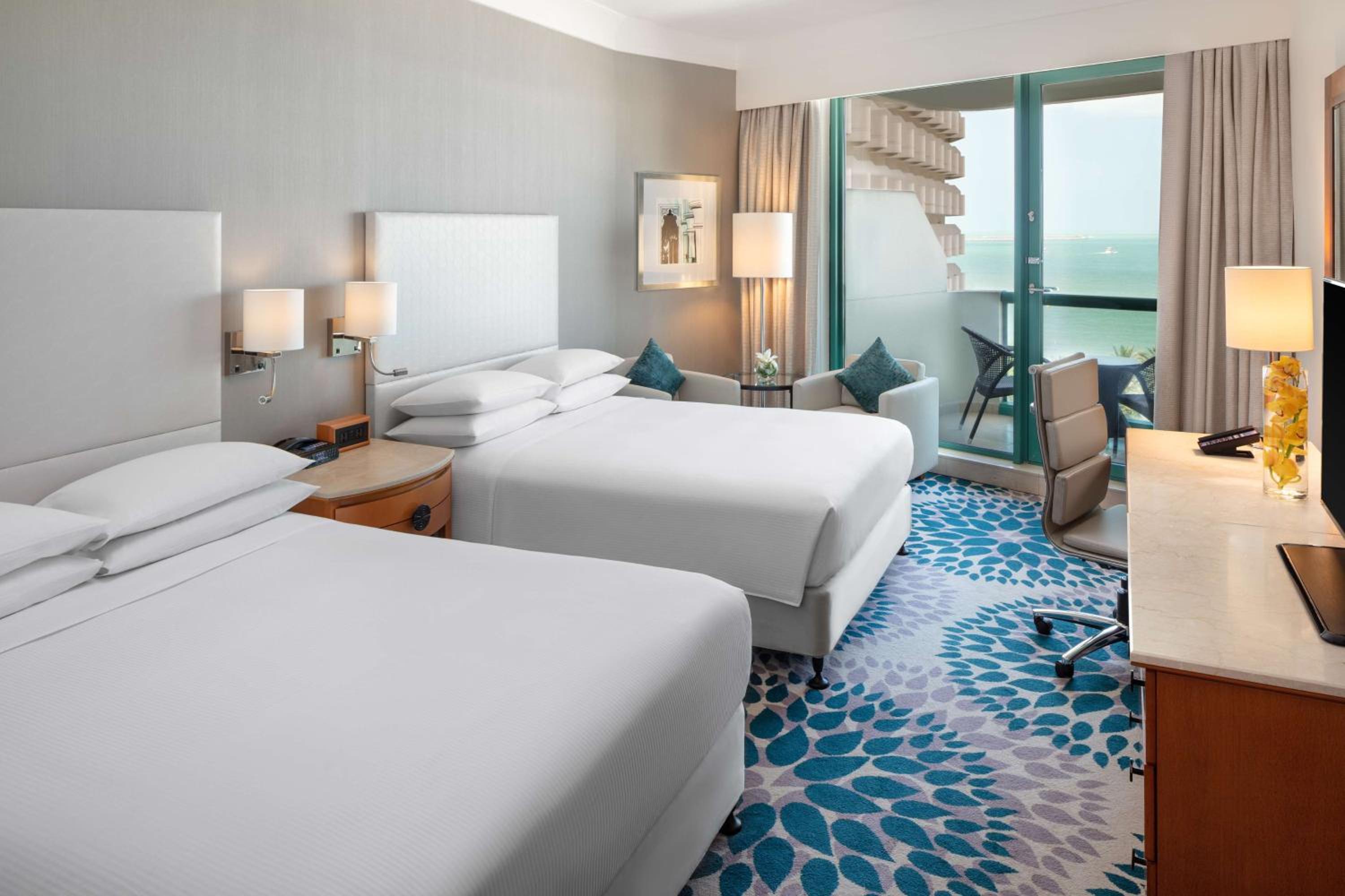 Deluxe Queen Room with Two Queen Beds, Sea View and Balcony