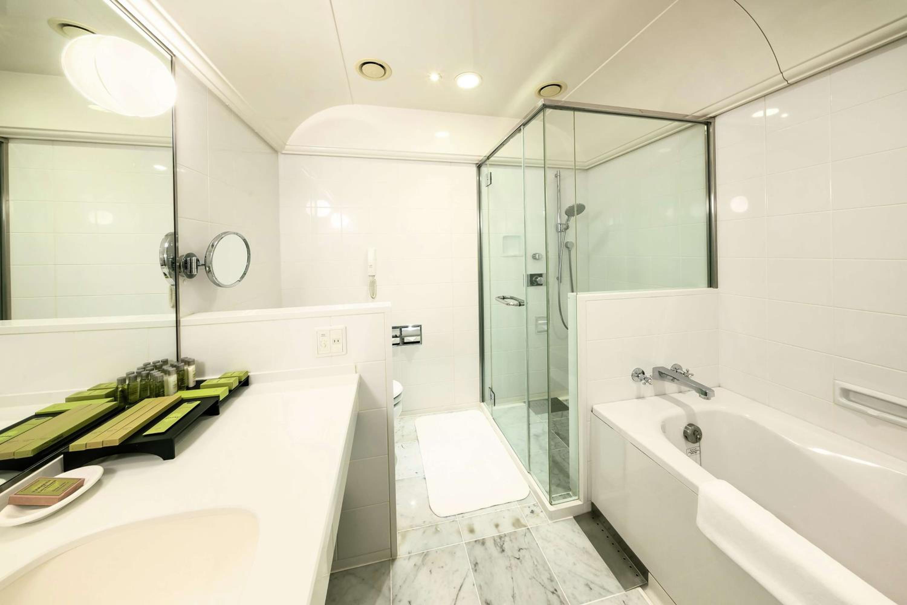 Executive Deluxe Triple Room photo 3