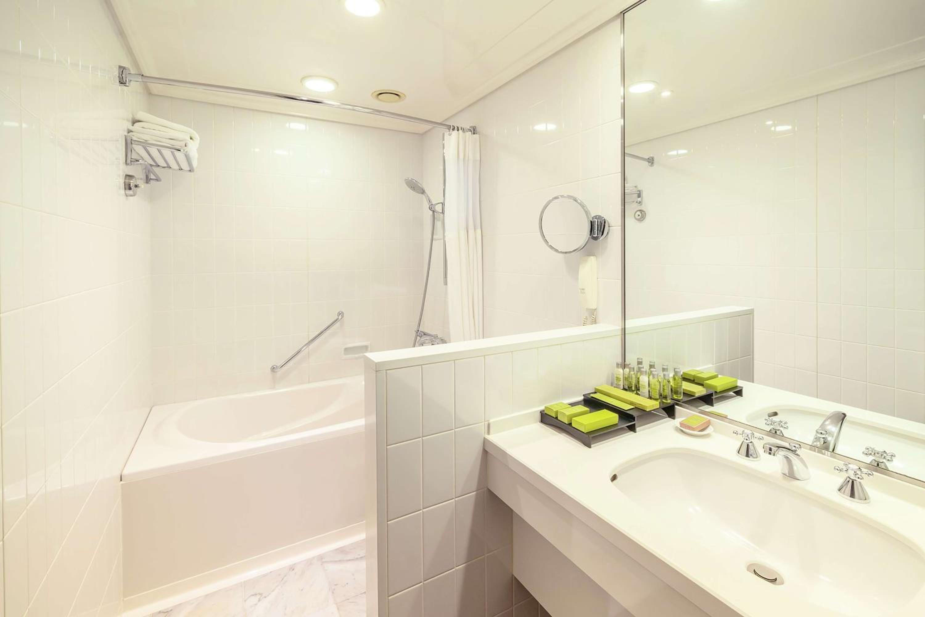 Executive King Room - Photo 2