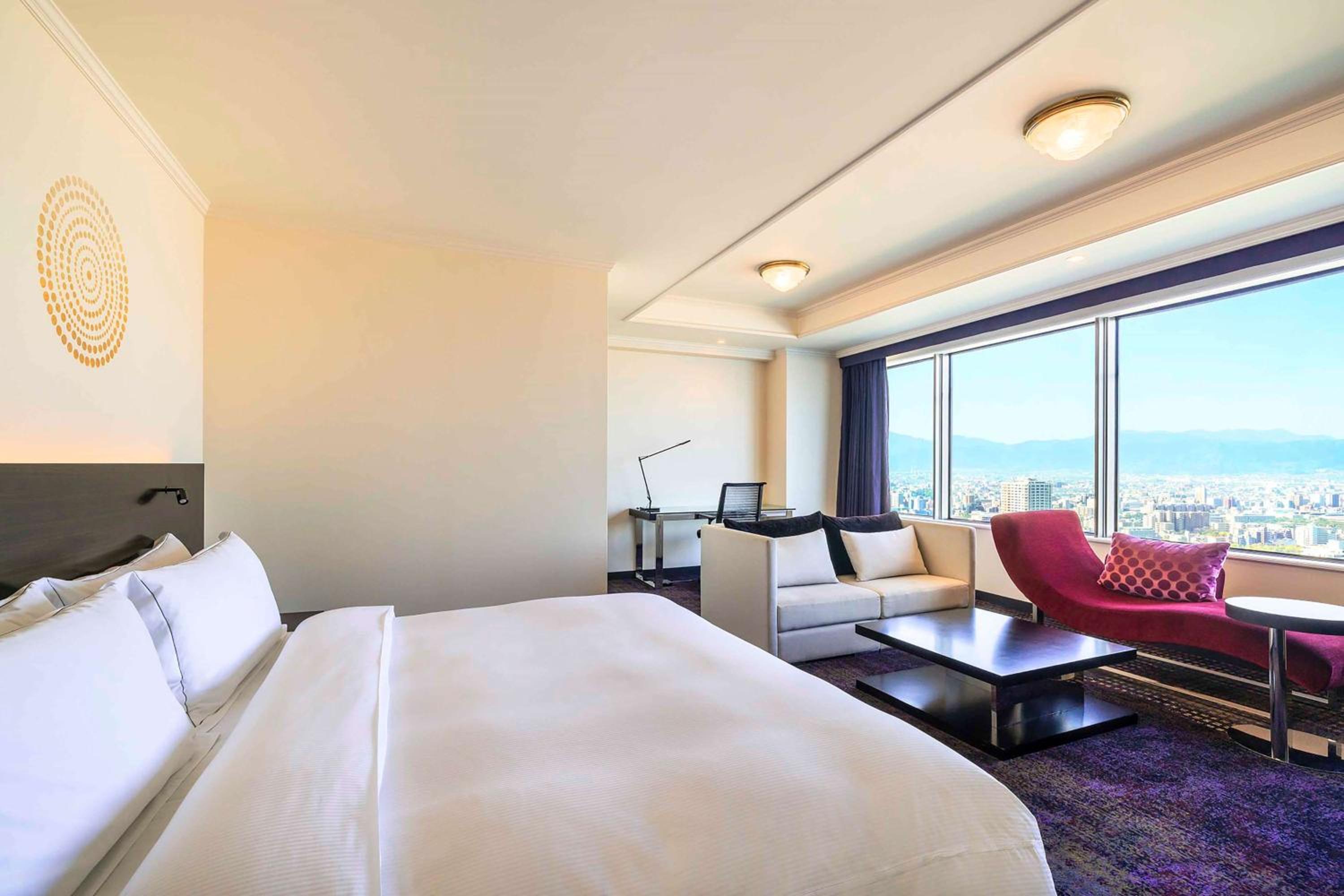 Executive King Suite photo 2