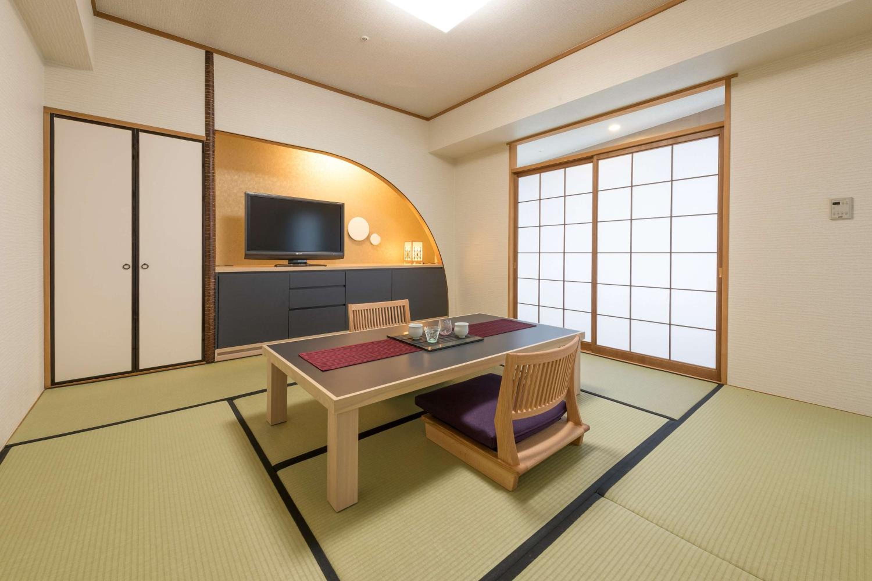 Japanese-Style Deluxe Hilton Room - Photo 1
