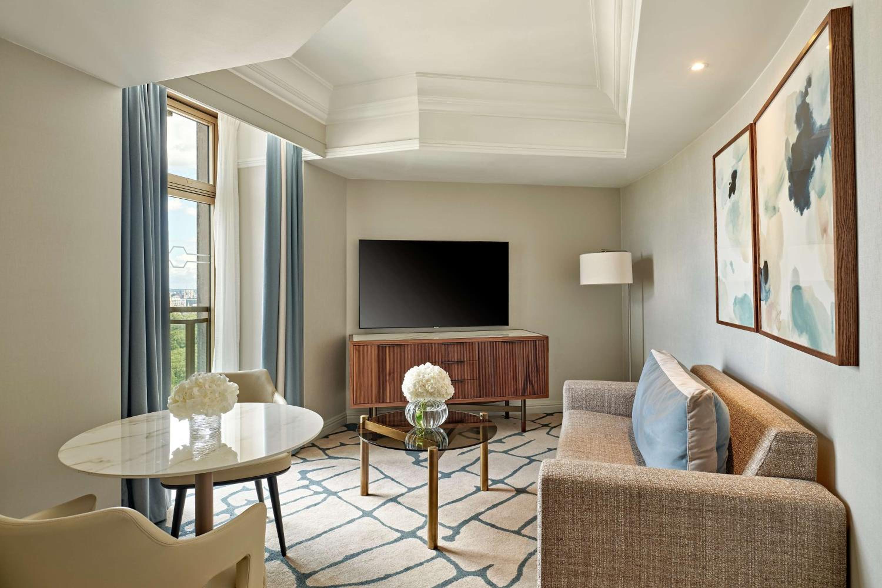 Executive Mayfair Suite With Lounge Access